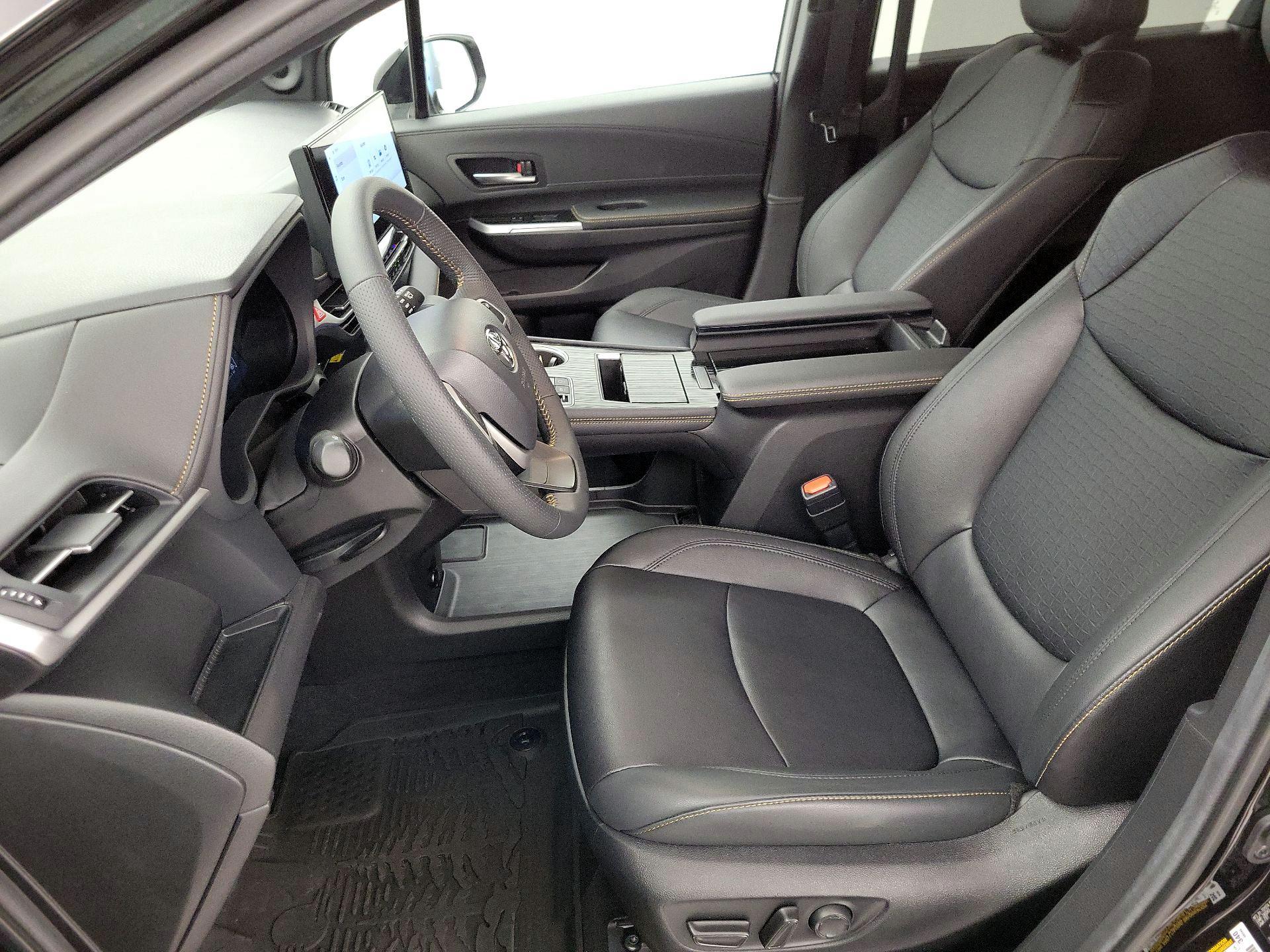 Thumbnail: 2025 Toyota Sienna - 11