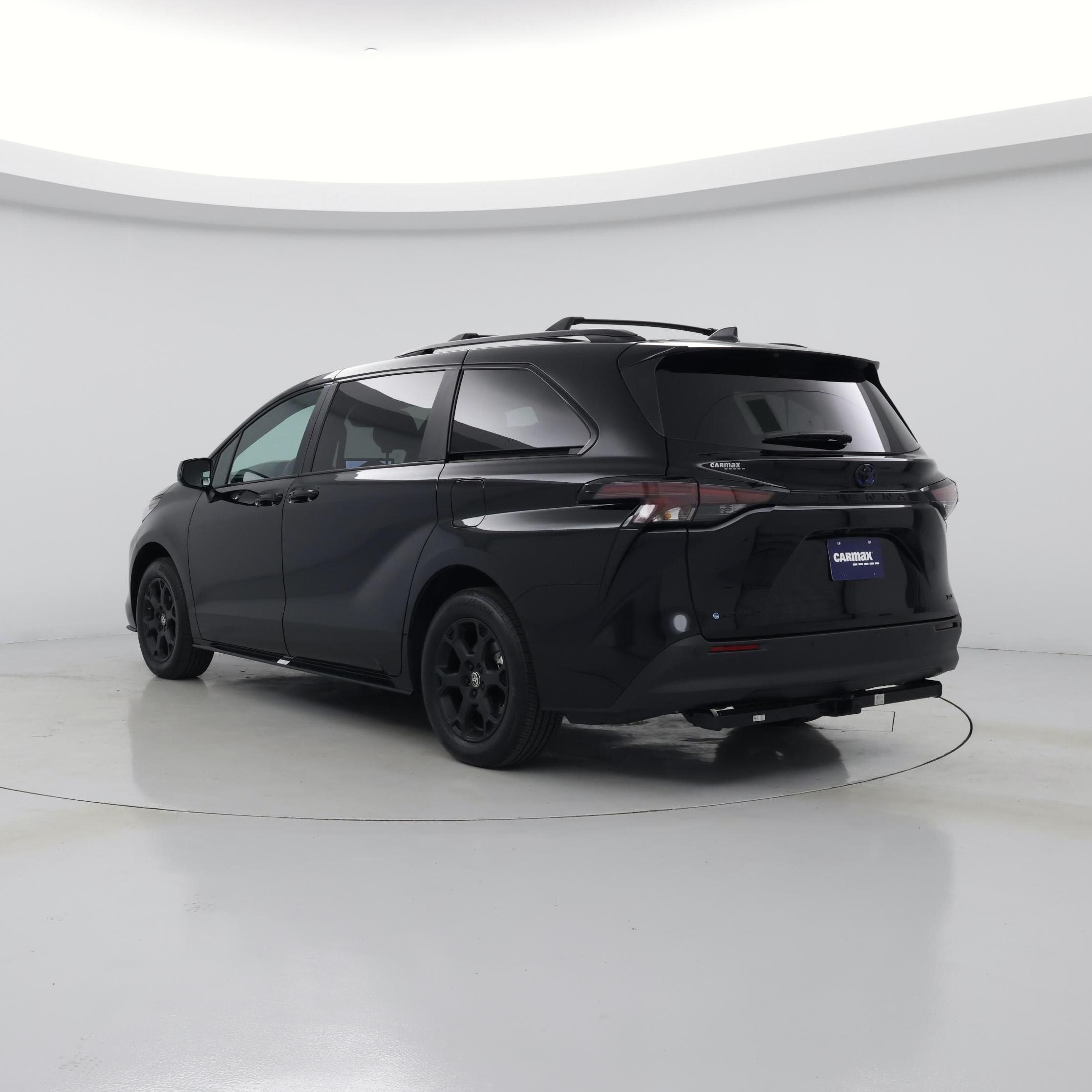 Thumbnail: 2025 Toyota Sienna - 2