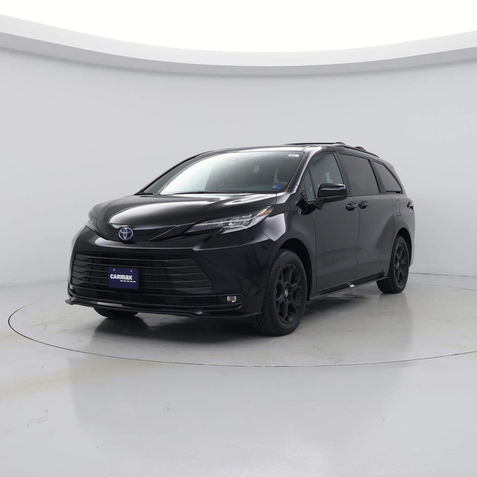 Thumbnail: 2025 Toyota Sienna - 4