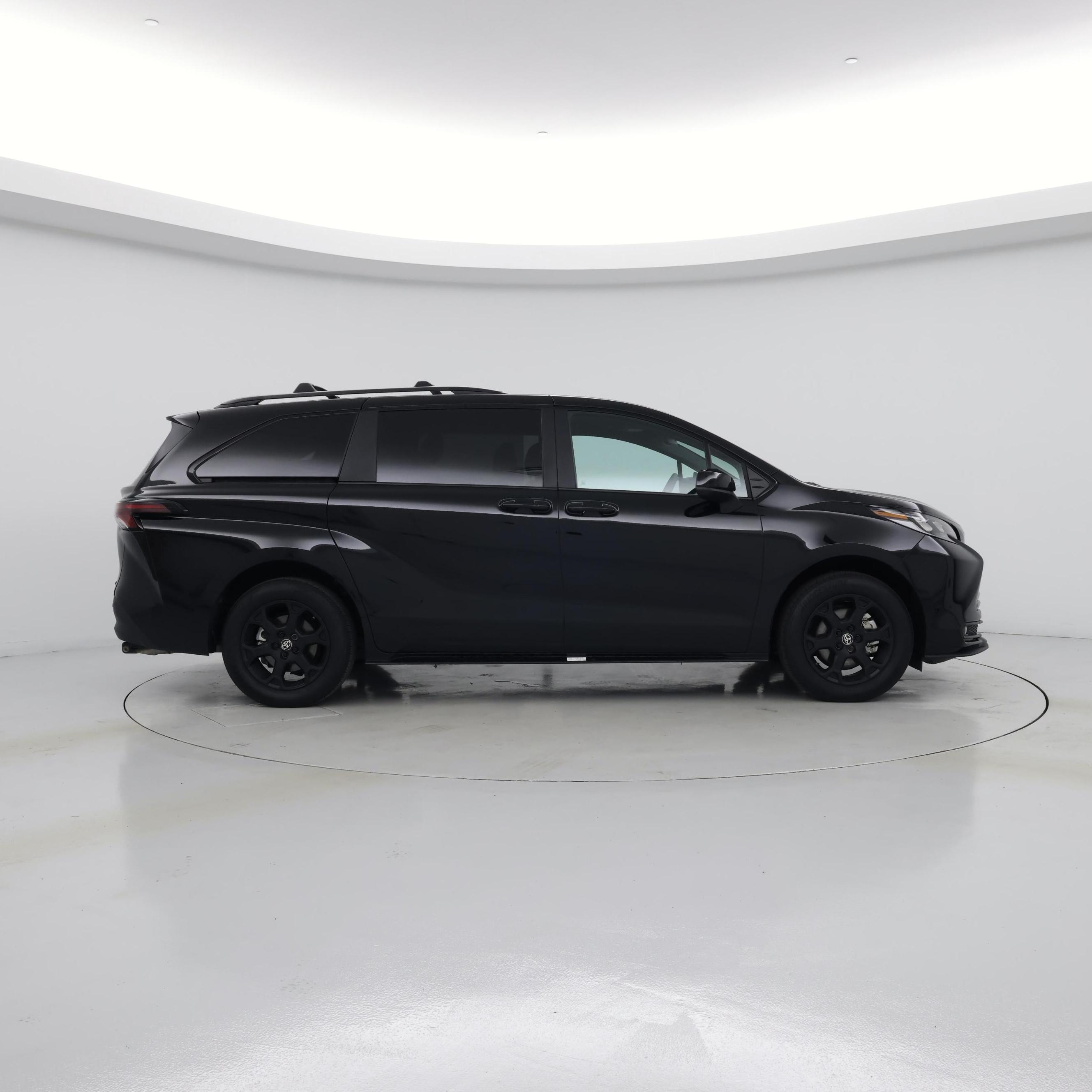 Thumbnail: 2025 Toyota Sienna - 7