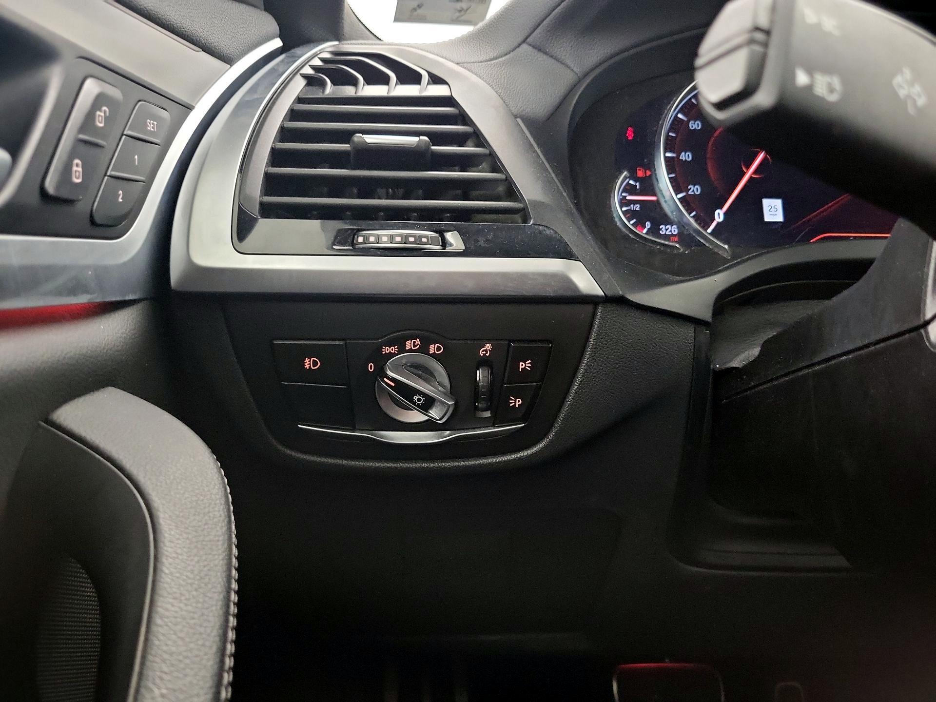 Thumbnail: 2019 BMW X3 - 13
