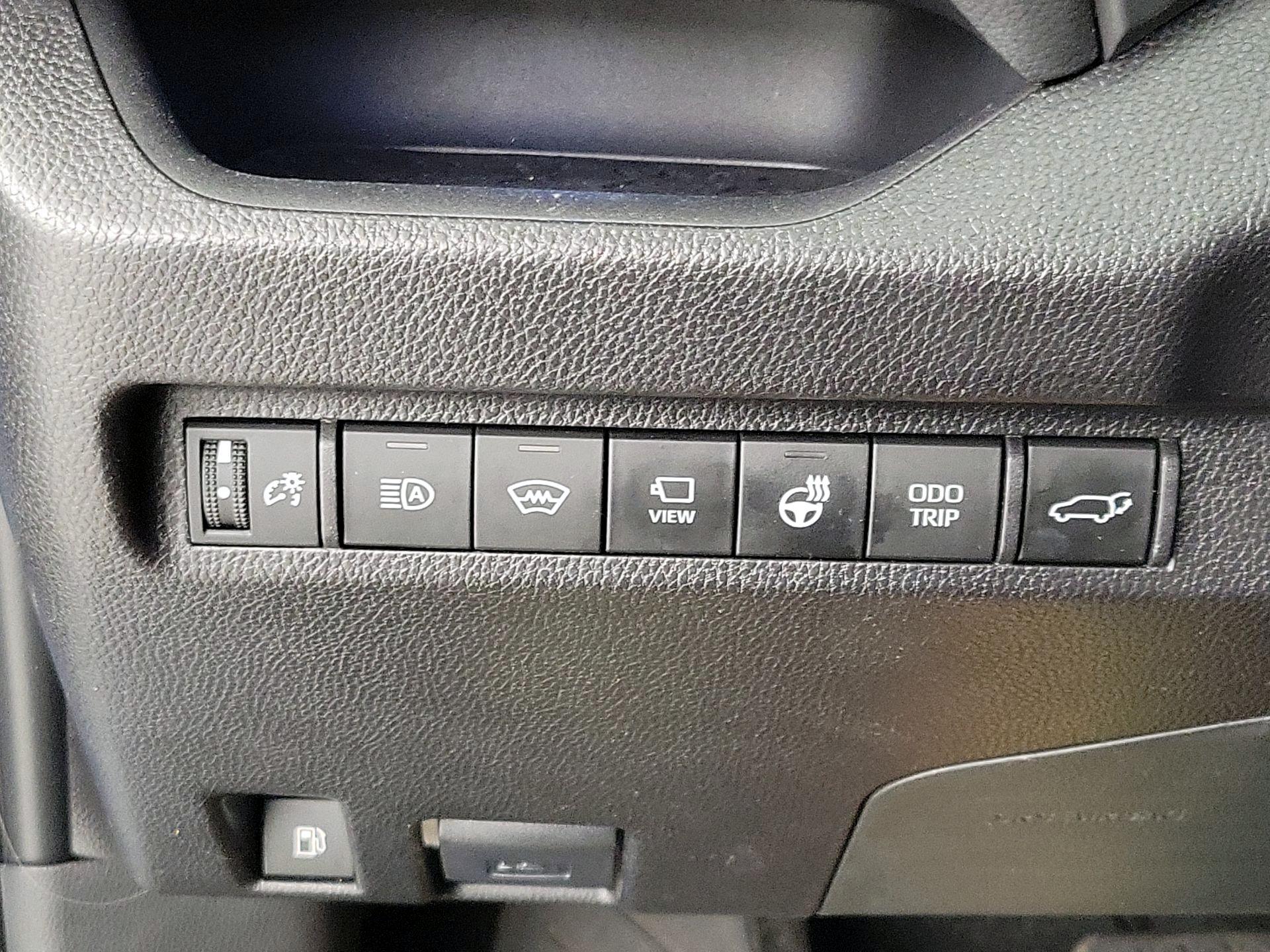 Thumbnail: 2025 Toyota RAV4 - 13