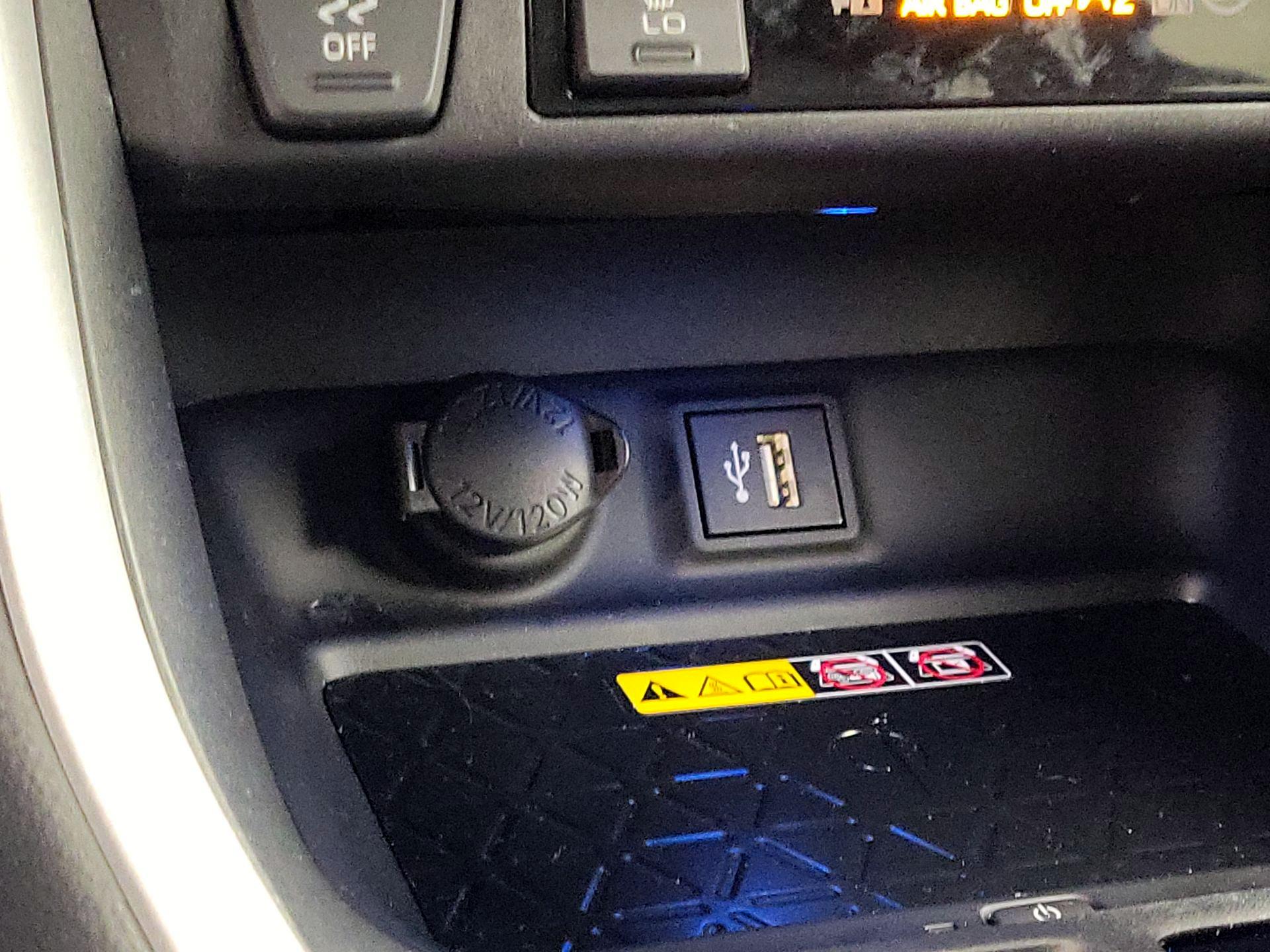 Thumbnail: 2025 Toyota RAV4 - 18