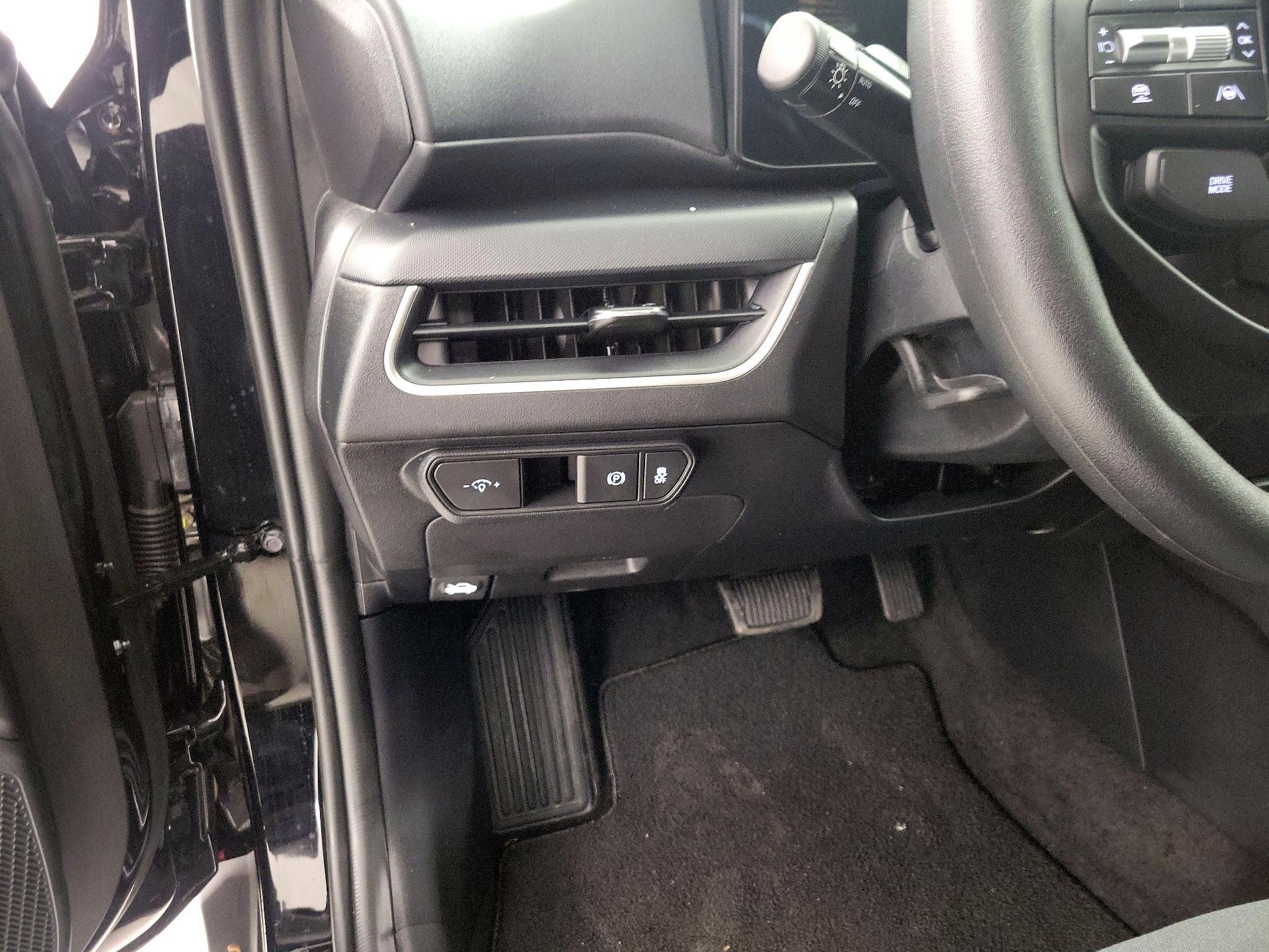 Thumbnail: 2025 Kia K4 - 13