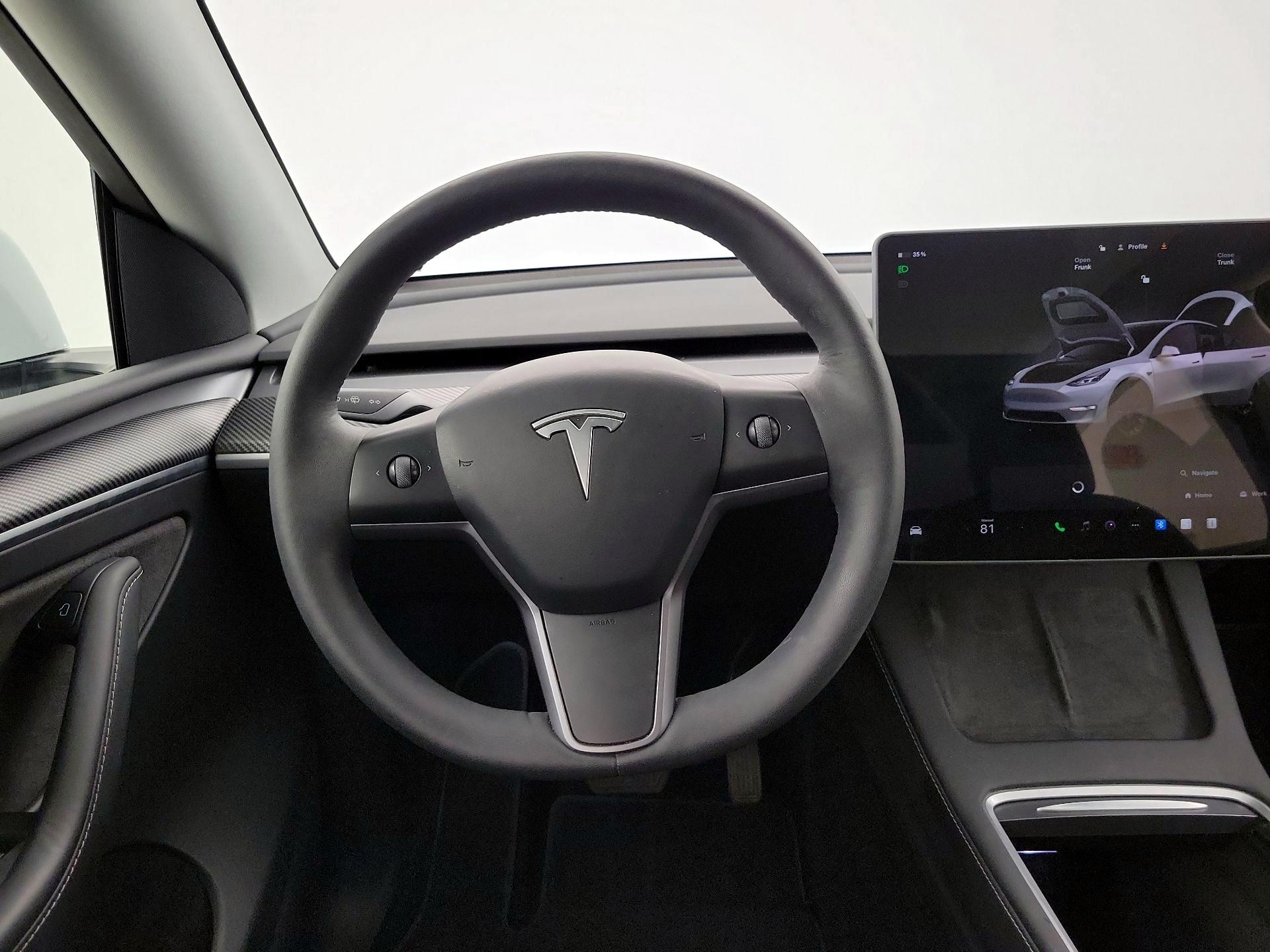 Thumbnail: 2023 Tesla Model Y - 10