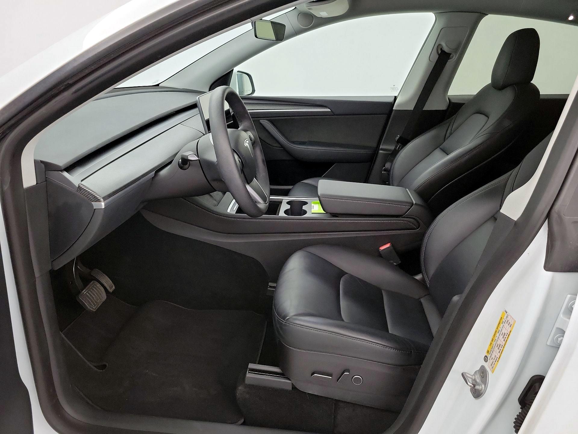 Thumbnail: 2023 Tesla Model Y - 11