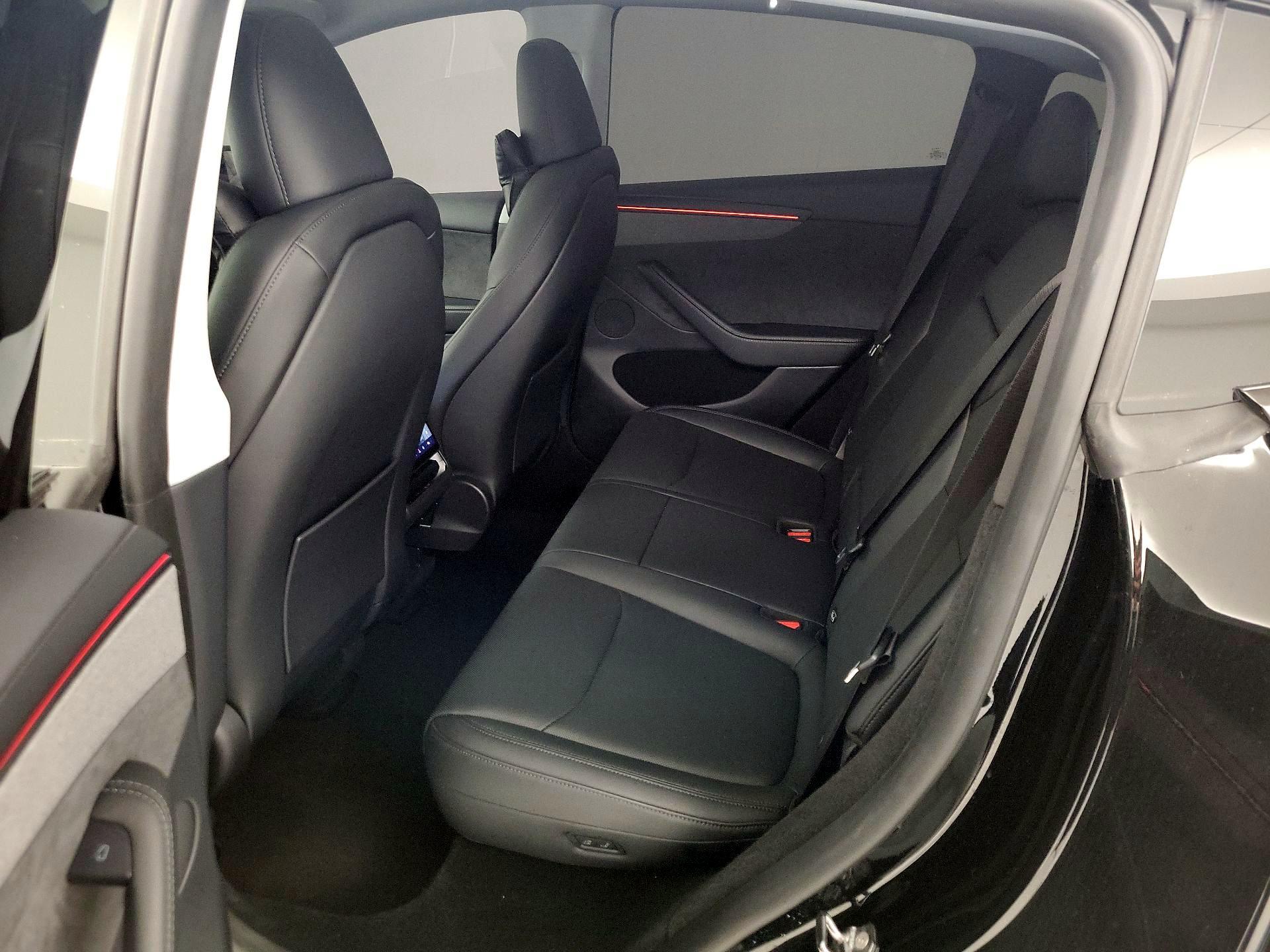 Thumbnail: 2026 Tesla Model Y - 20