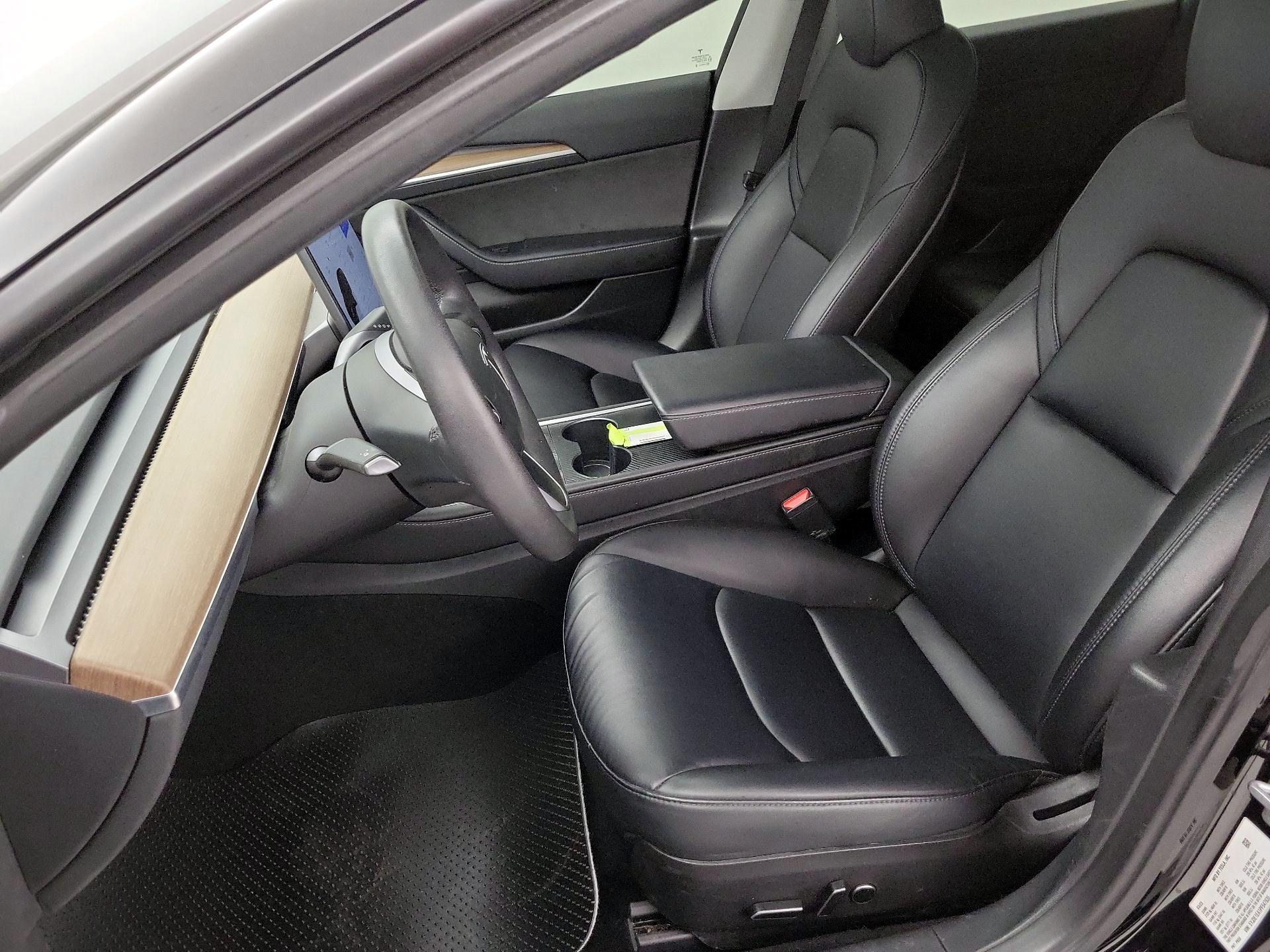 Thumbnail: 2023 Tesla Model 3 - 11