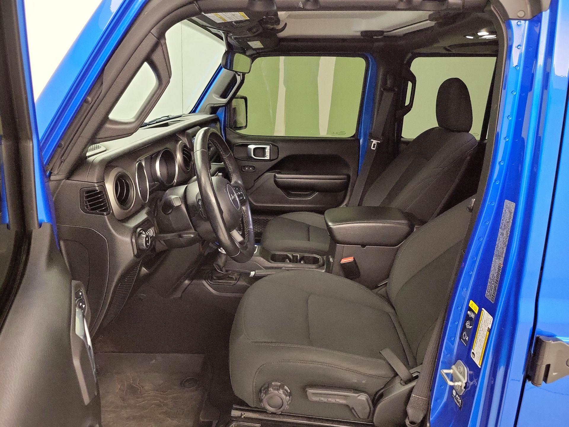 Thumbnail: 2021 Jeep Gladiator - 11