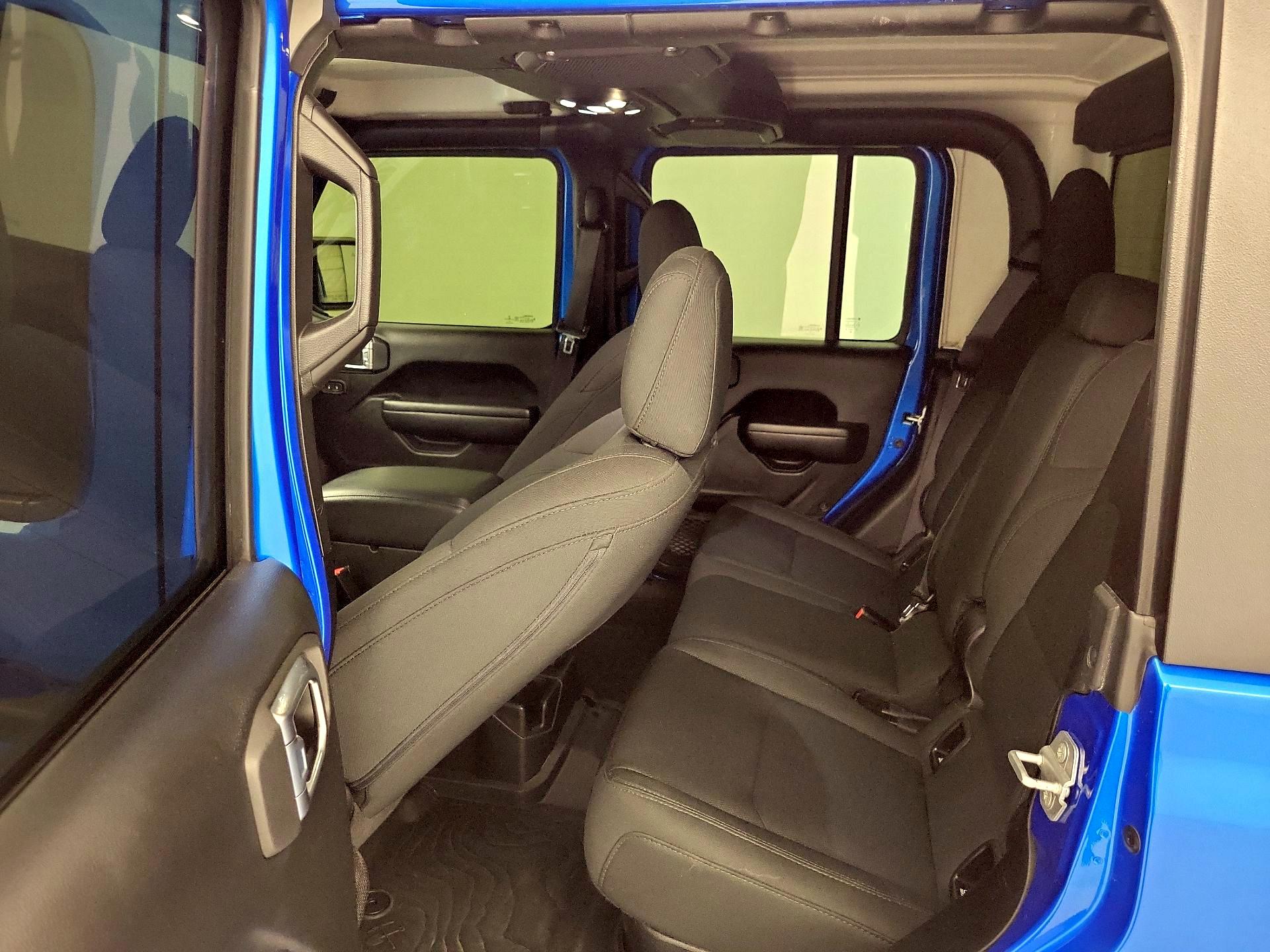 Thumbnail: 2021 Jeep Gladiator - 19