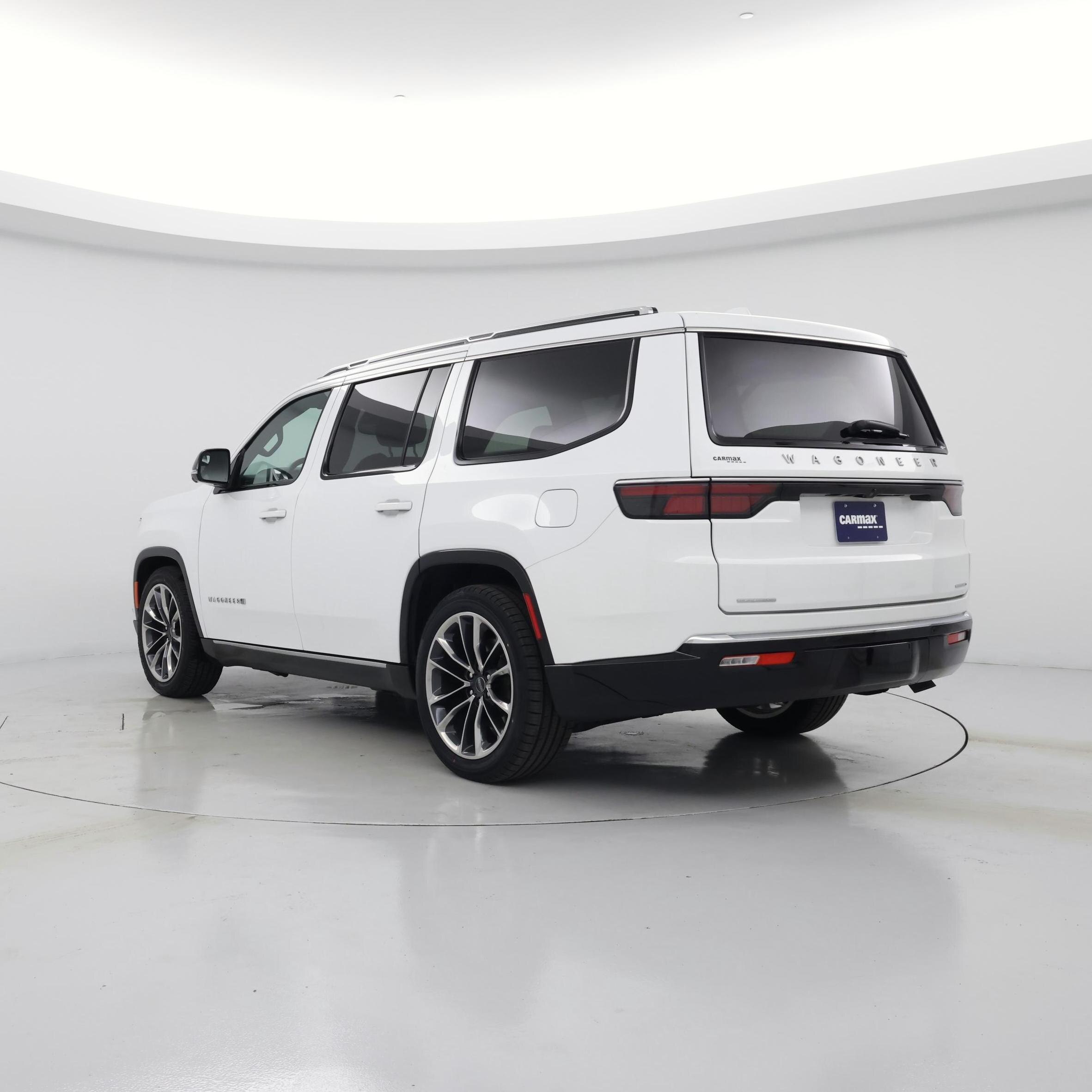 Thumbnail: 2023 Jeep Wagoneer - 2