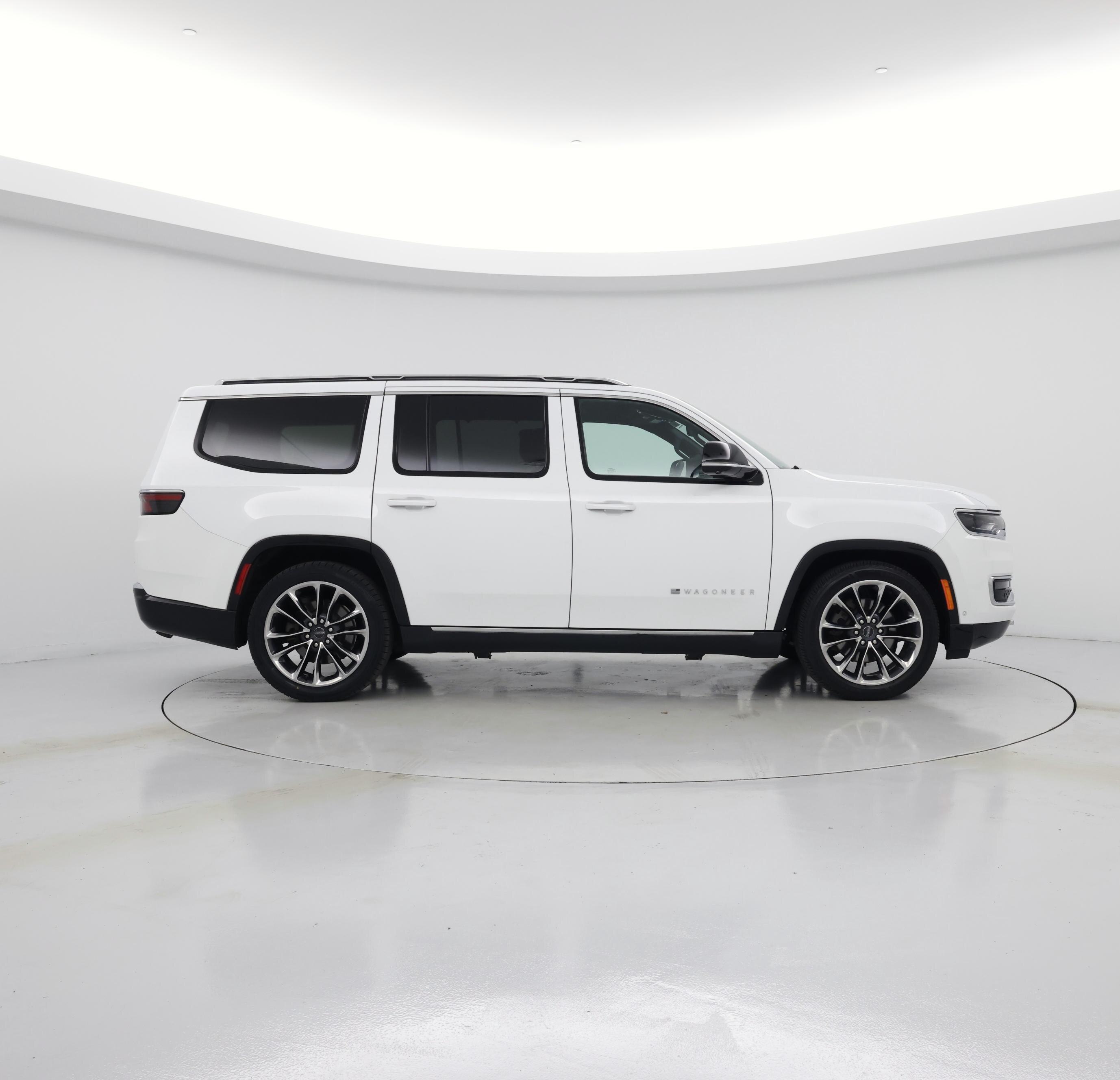 Thumbnail: 2023 Jeep Wagoneer - 7