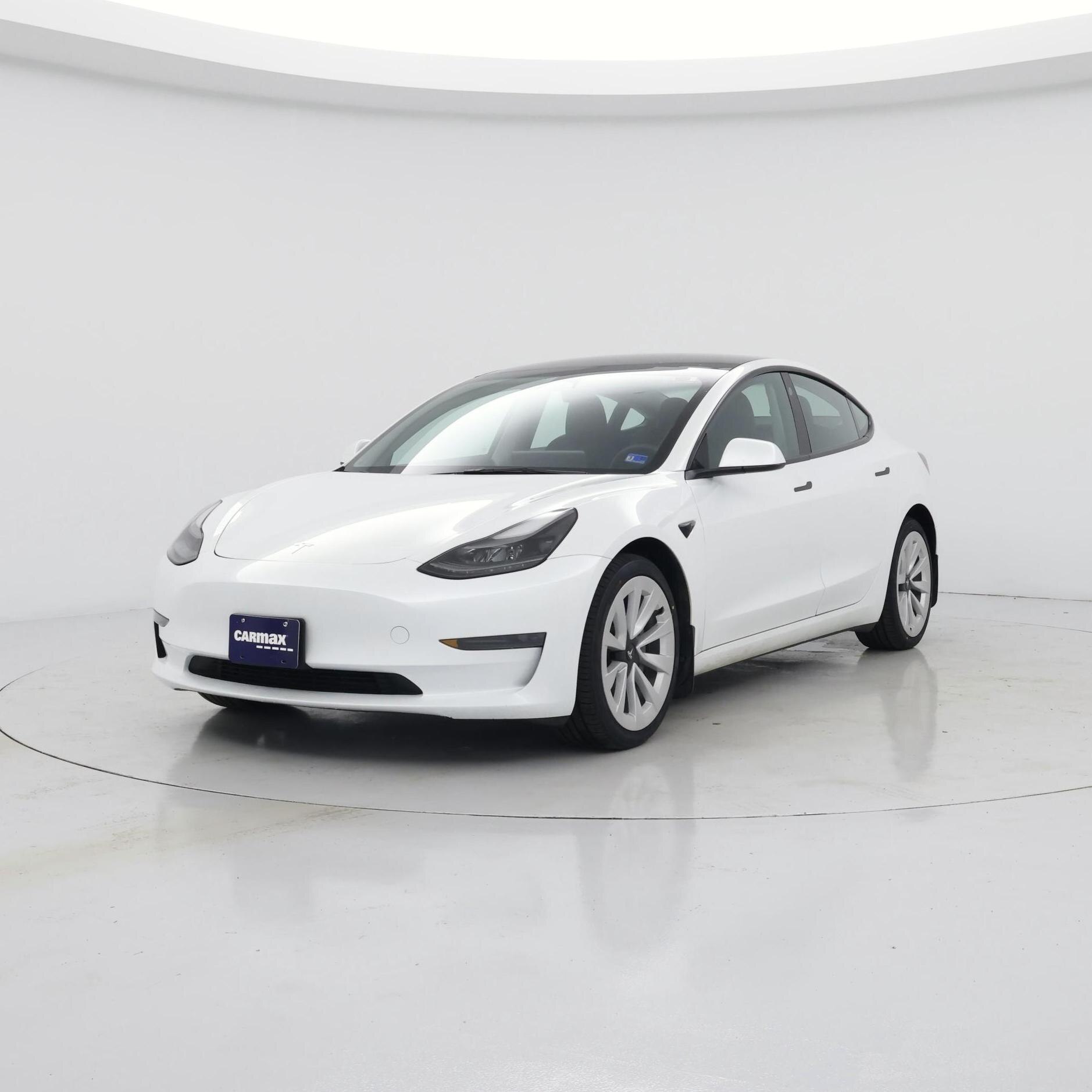 Thumbnail: 2023 Tesla Model 3 - 4