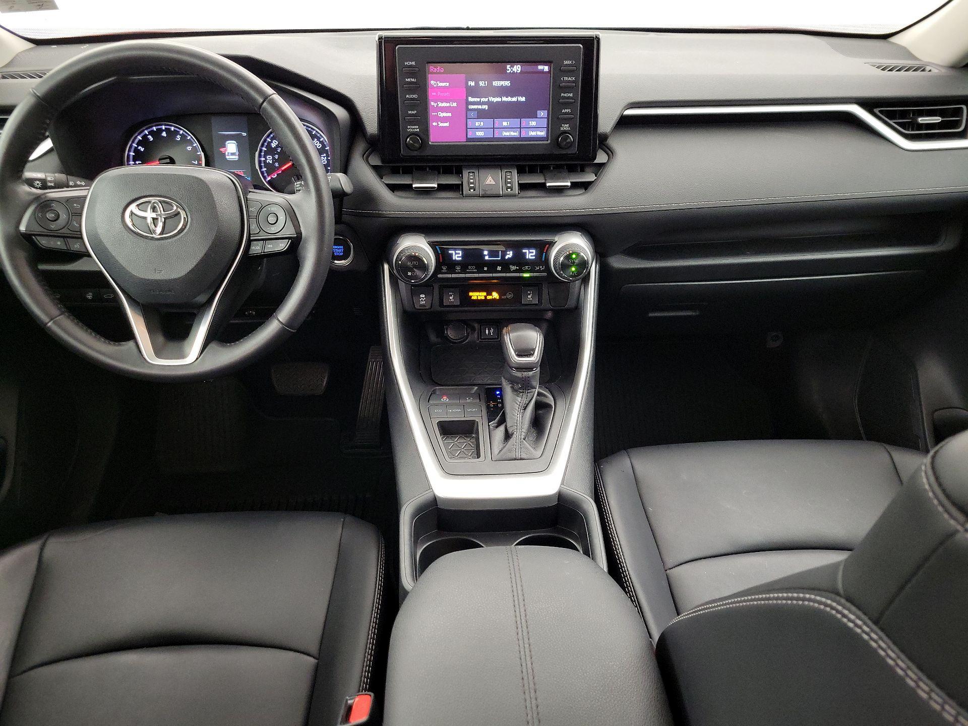 Thumbnail: 2019 Toyota RAV4 - 9