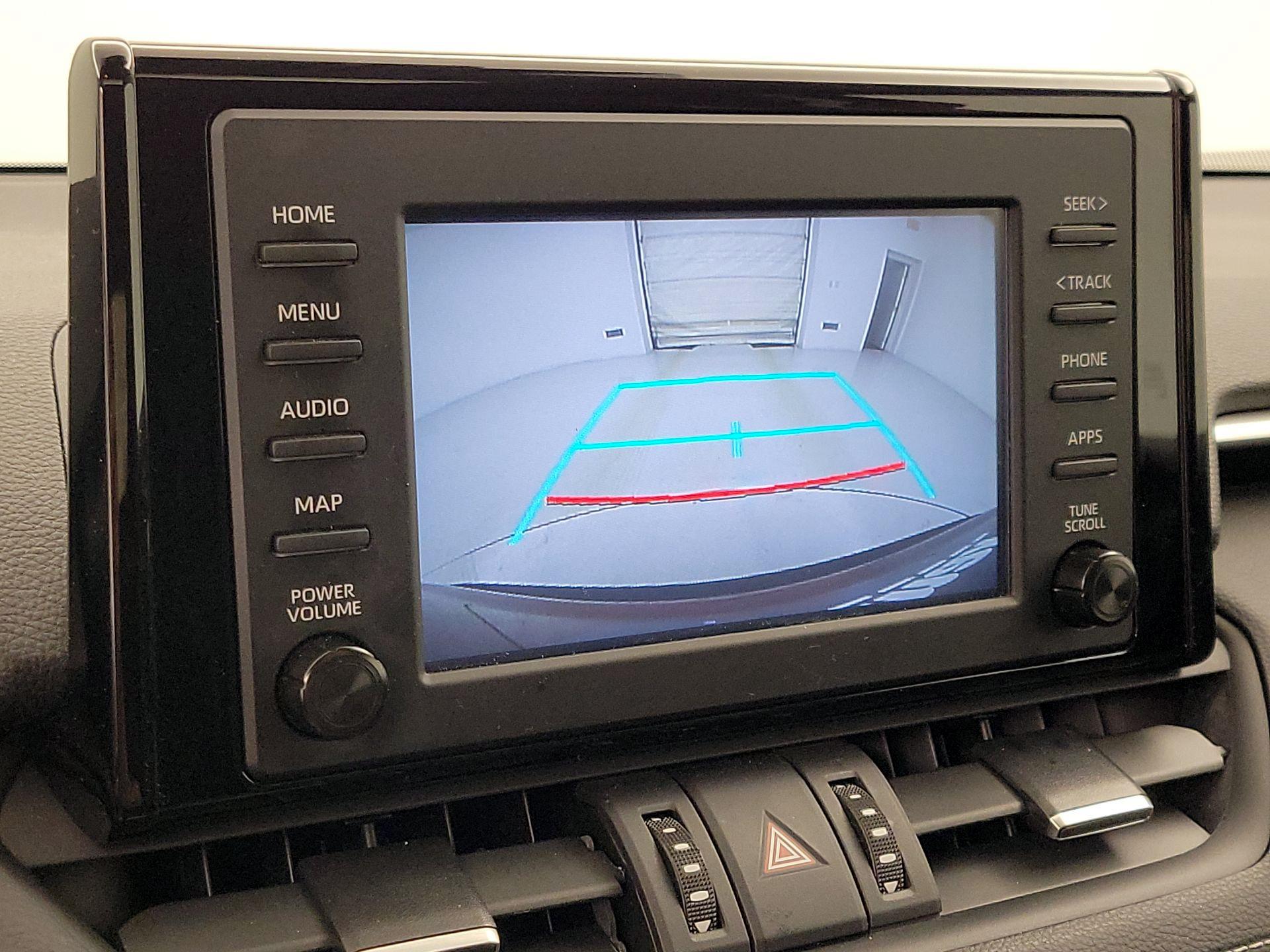 Thumbnail: 2019 Toyota RAV4 - 14