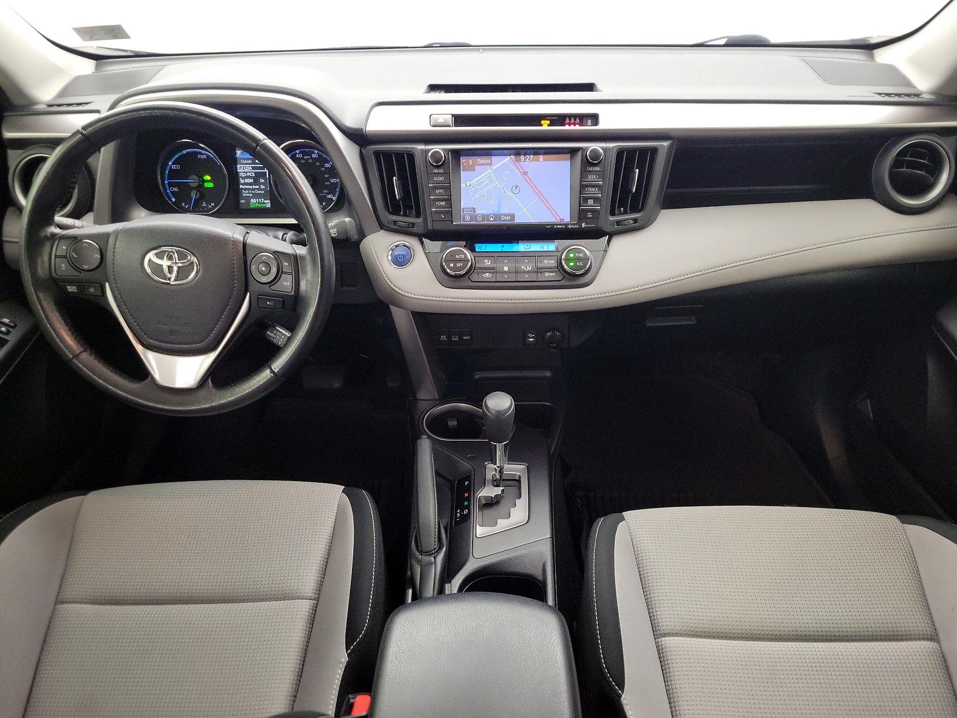 Thumbnail: 2018 Toyota RAV4 - 9
