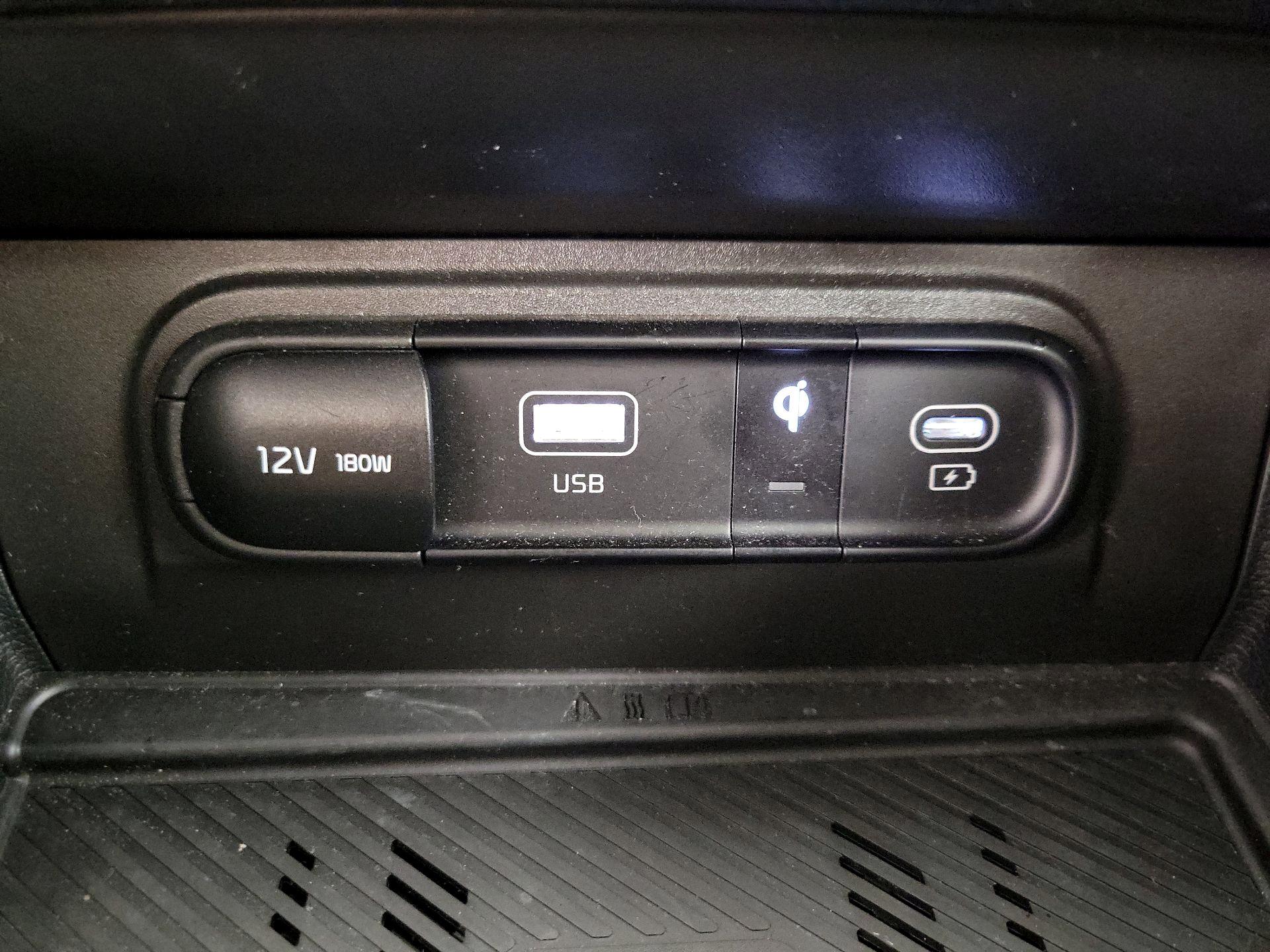 Thumbnail: 2023 Kia Sportage - 19