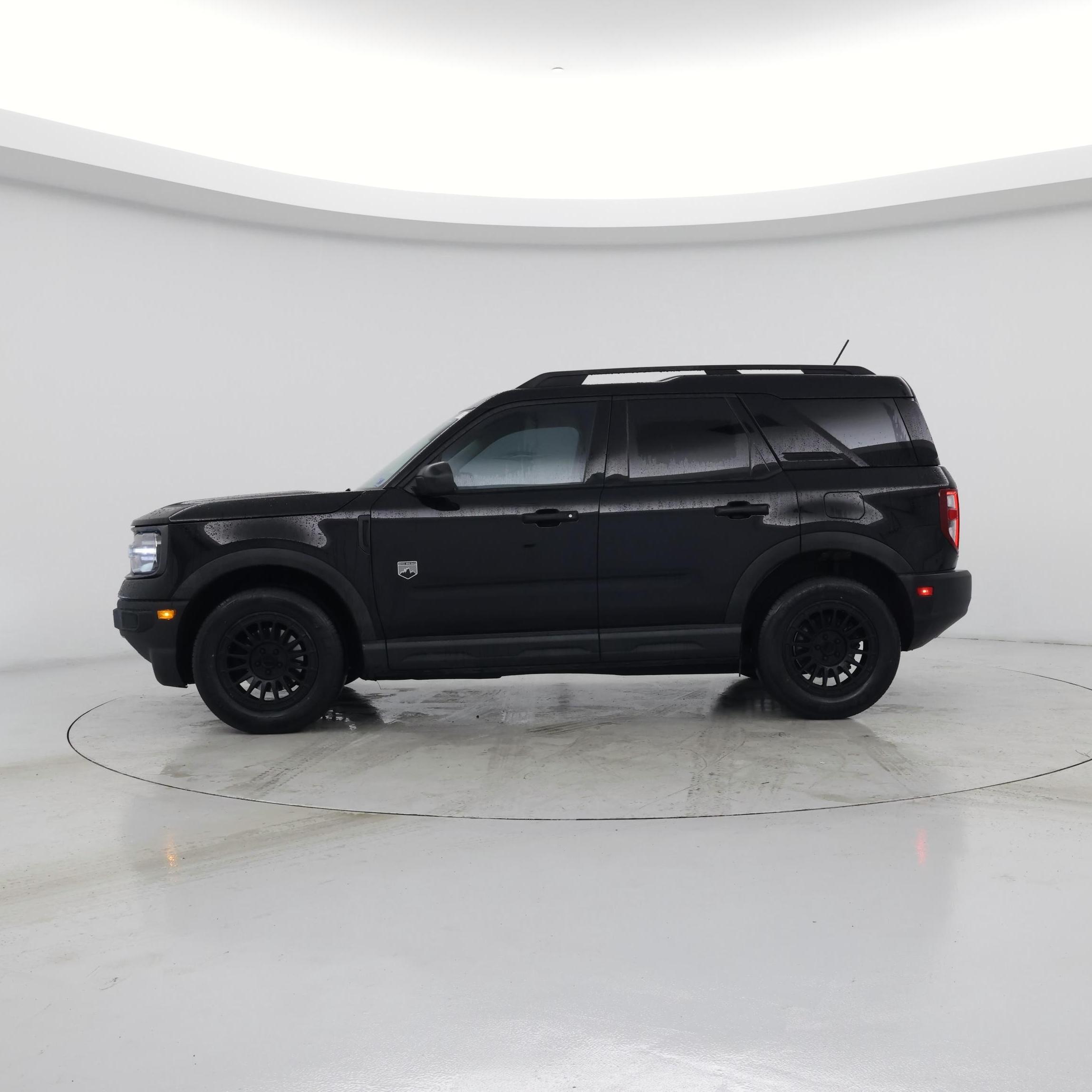 Thumbnail: 2021 Ford Bronco Sport - 3