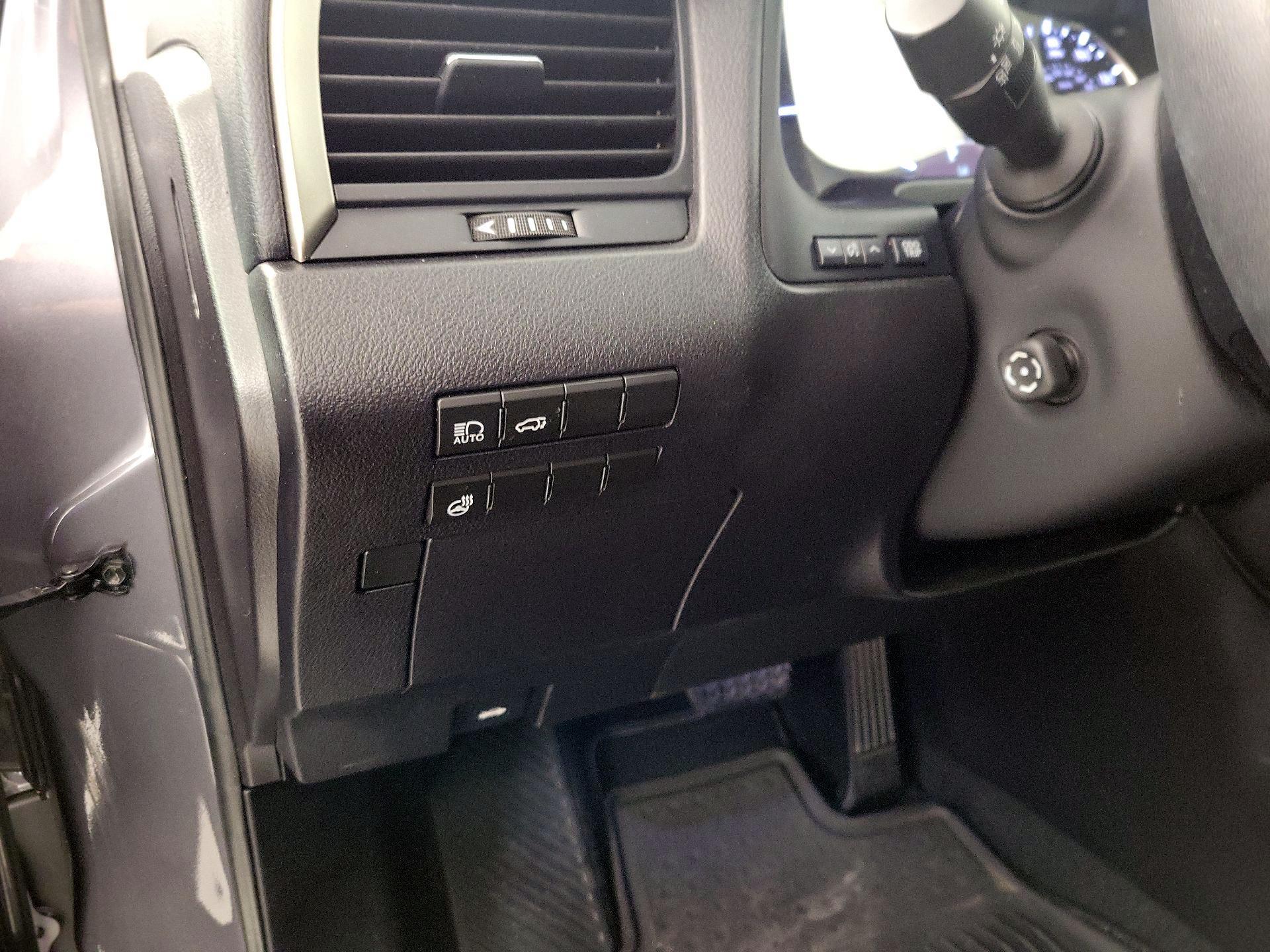 Thumbnail: 2016 Lexus RX - 13