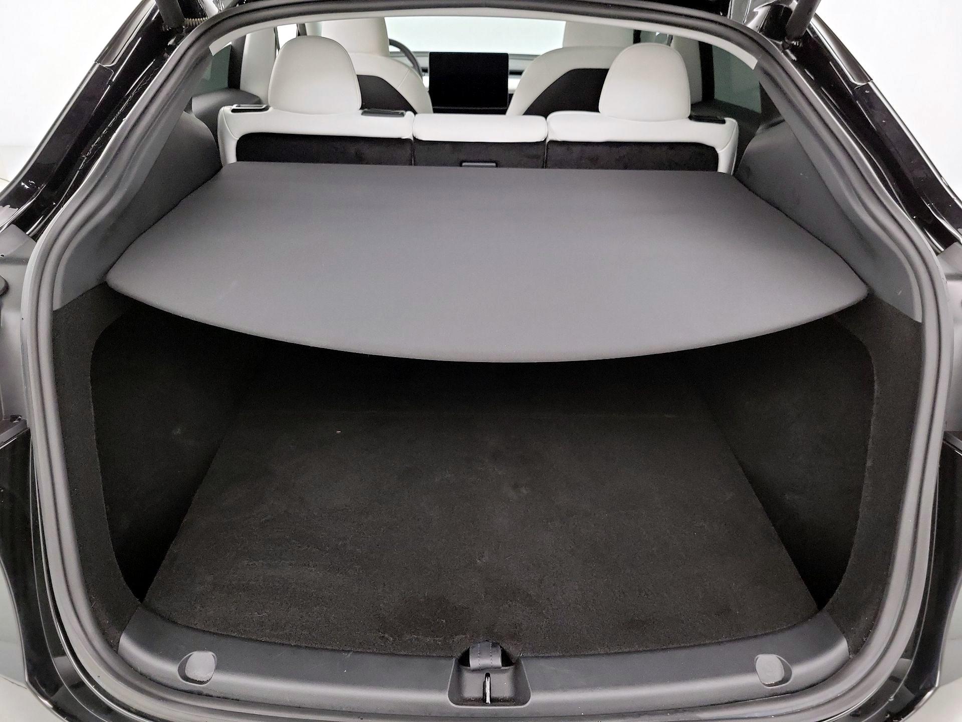 Thumbnail: 2024 Tesla Model Y - 19