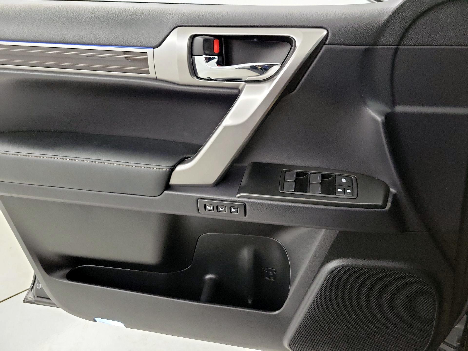 Thumbnail: 2023 Lexus GX - 12
