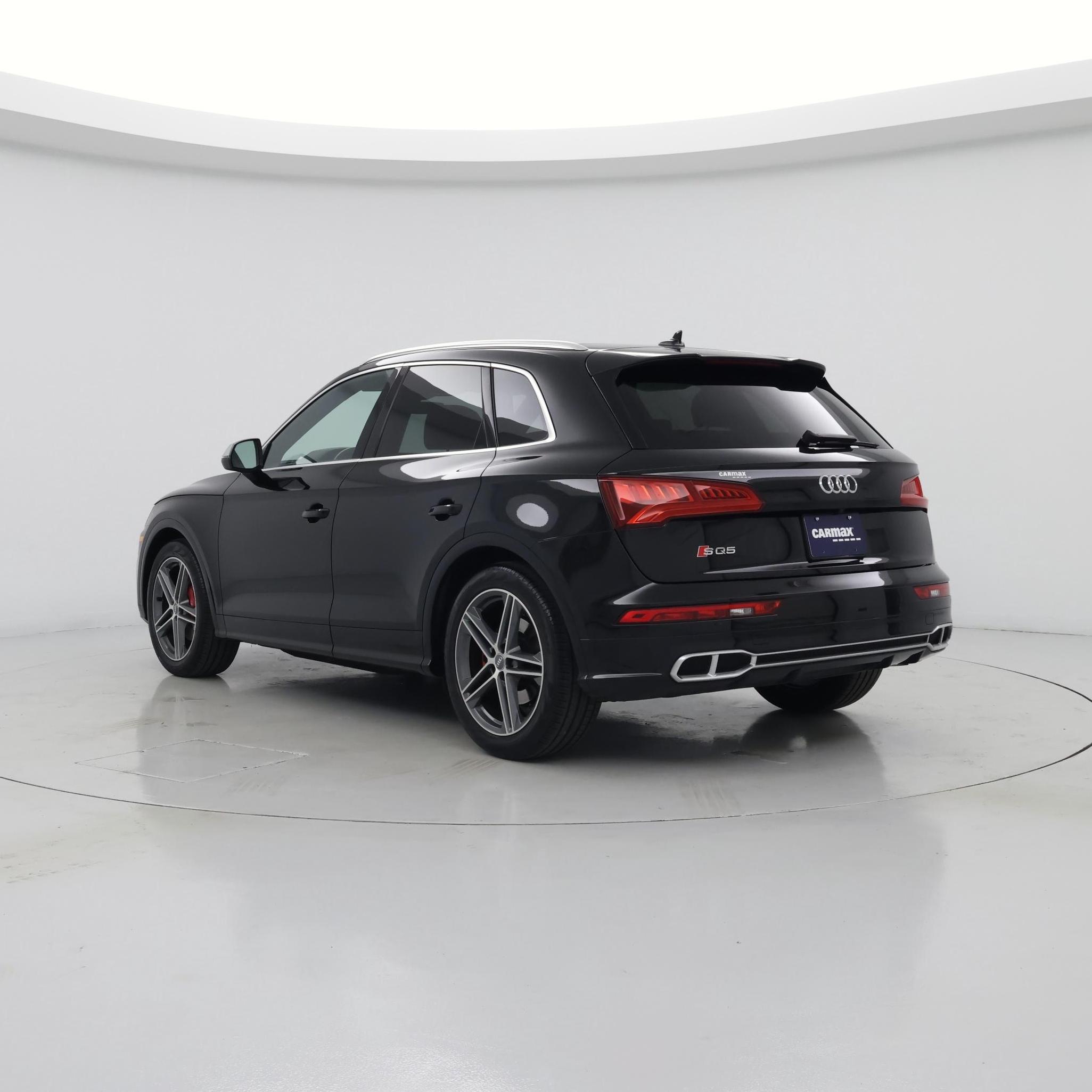 Thumbnail: 2019 Audi SQ5 - 2