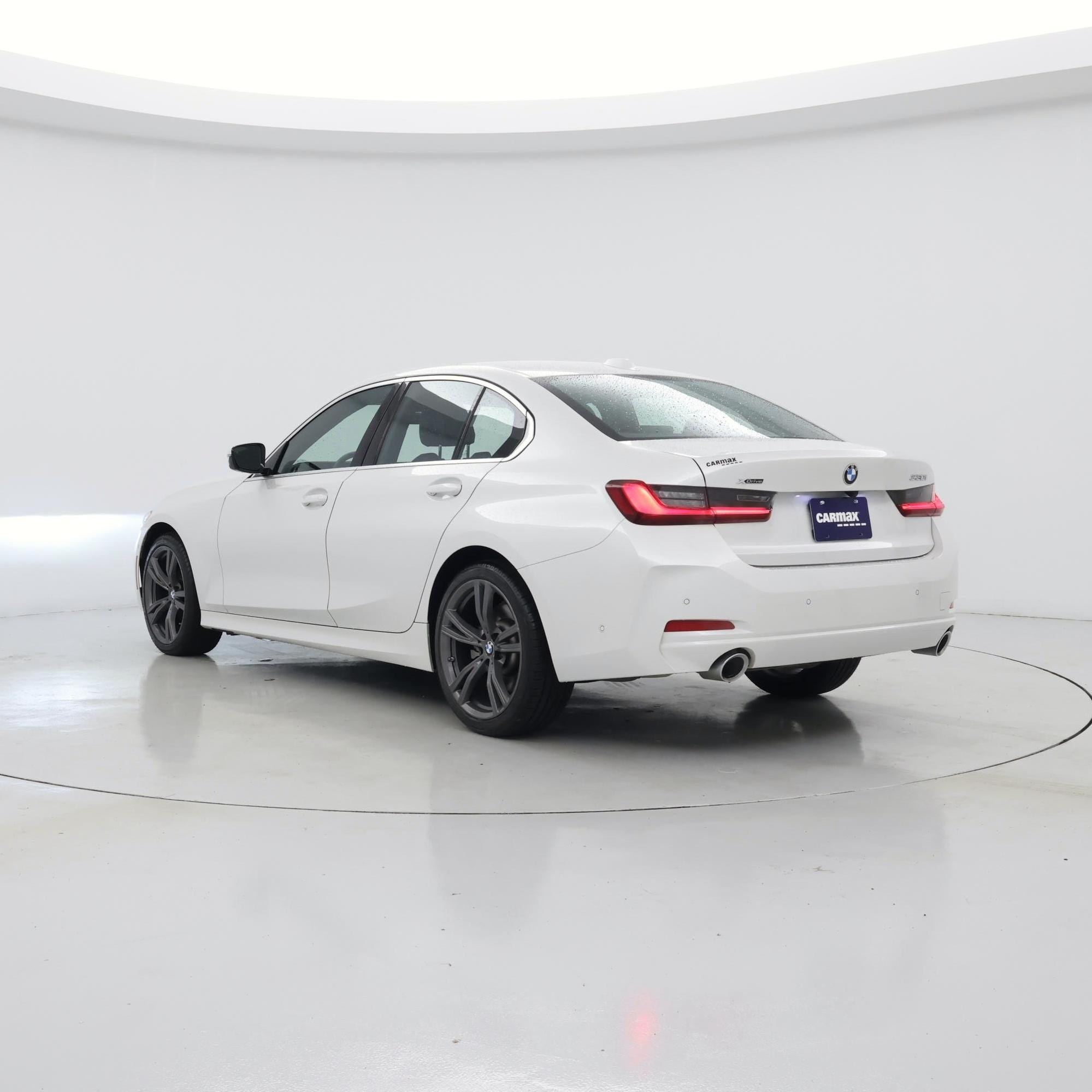 Thumbnail: 2024 BMW 3 Series - 2