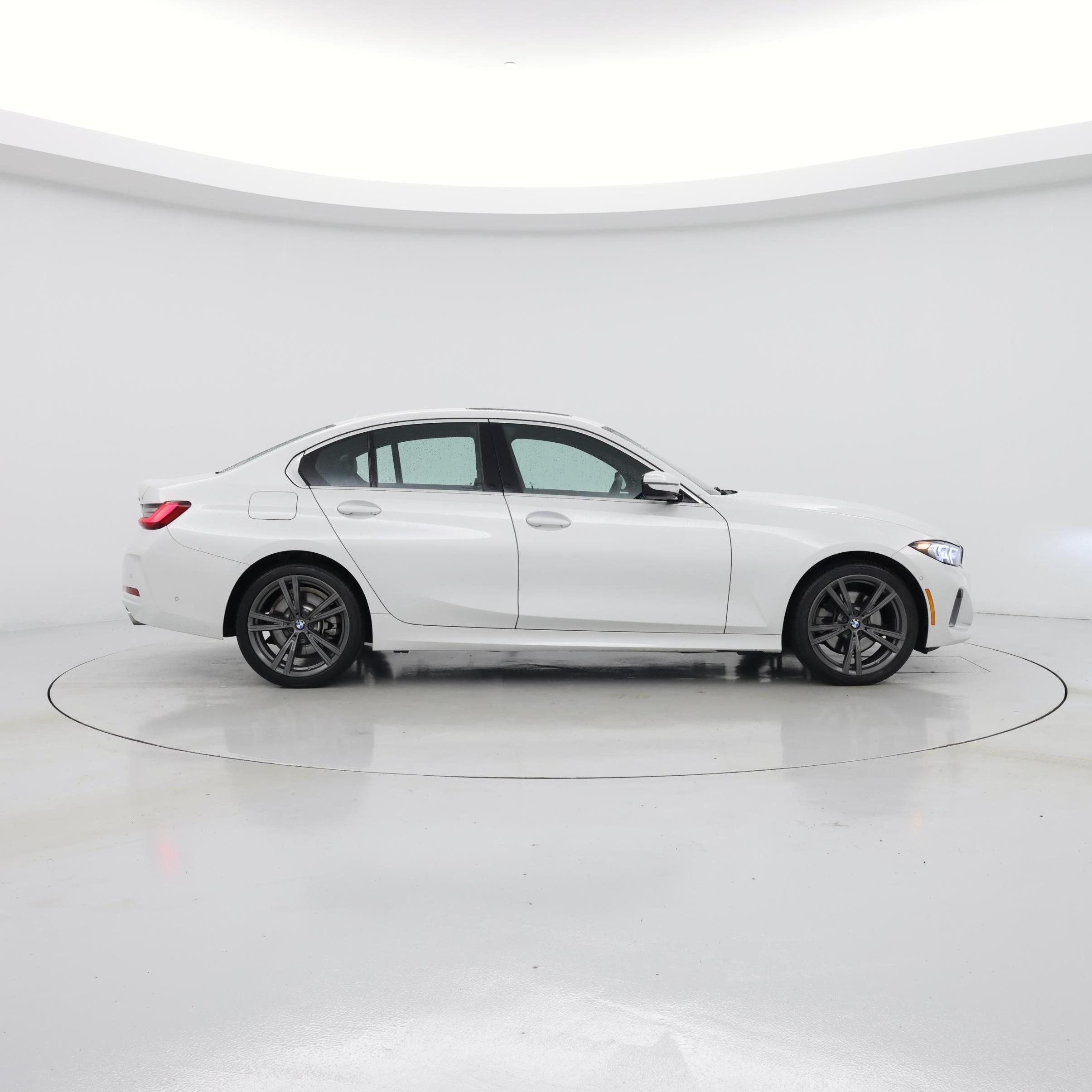 Thumbnail: 2024 BMW 3 Series - 7
