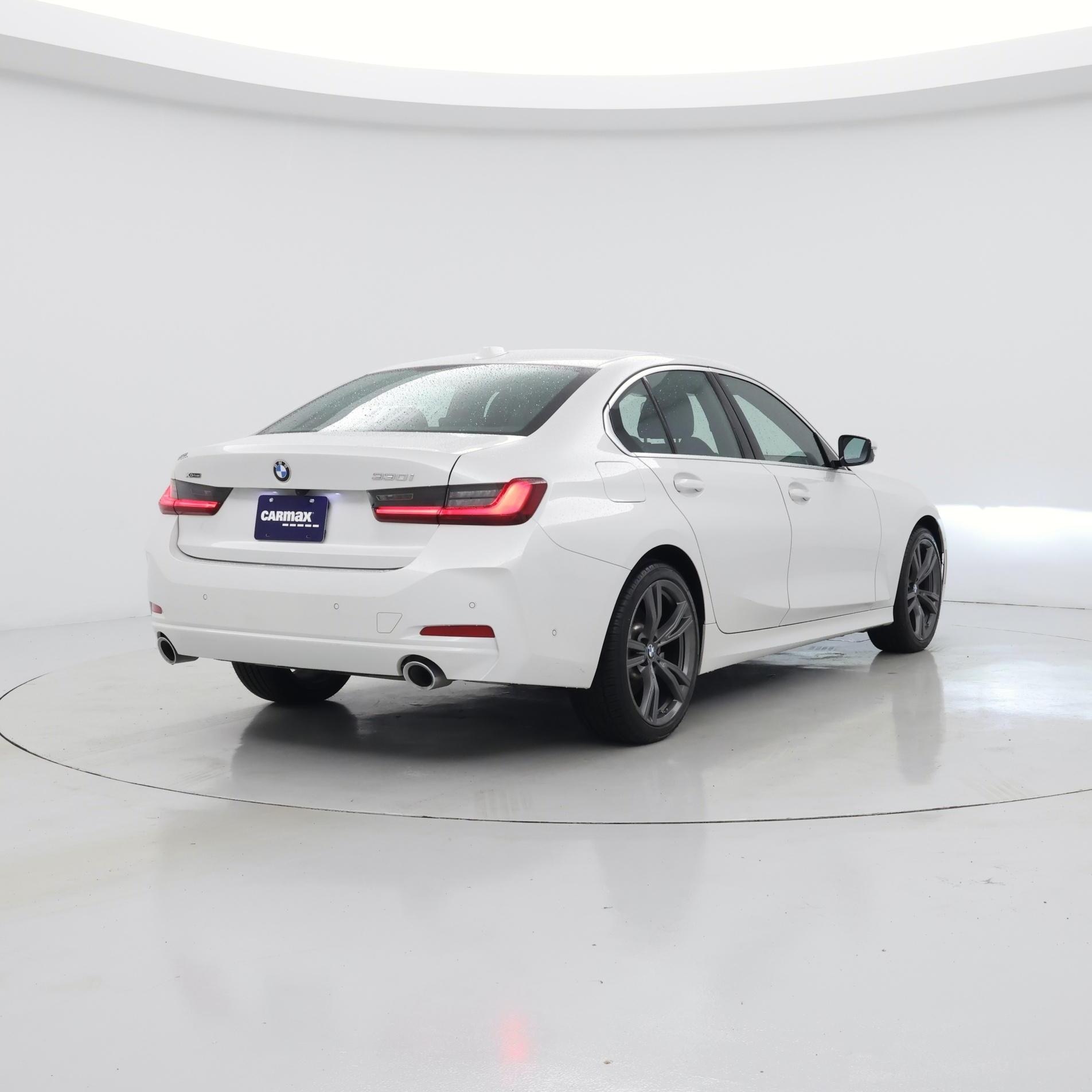 Thumbnail: 2024 BMW 3 Series - 8