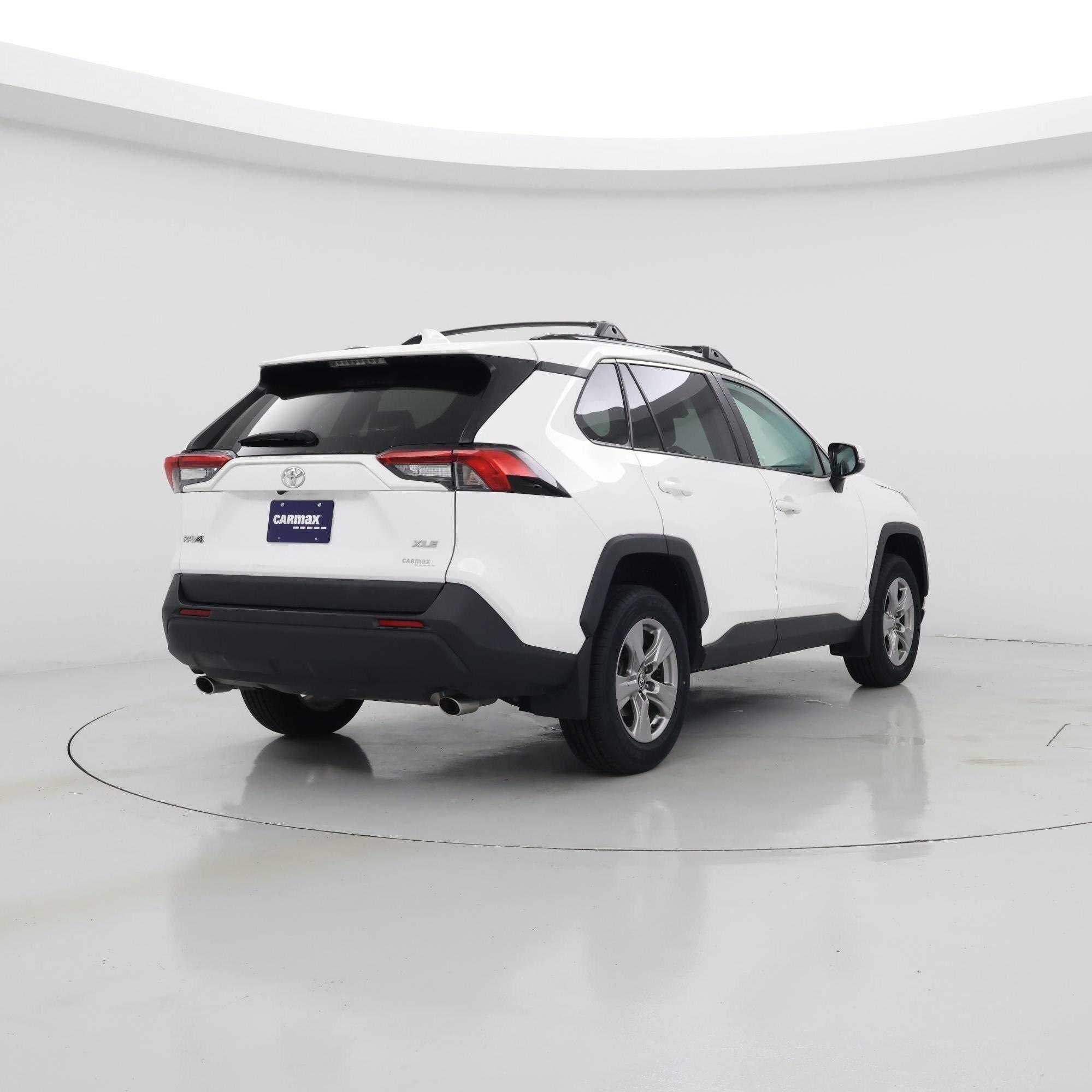 Thumbnail: 2023 Toyota RAV4 - 8
