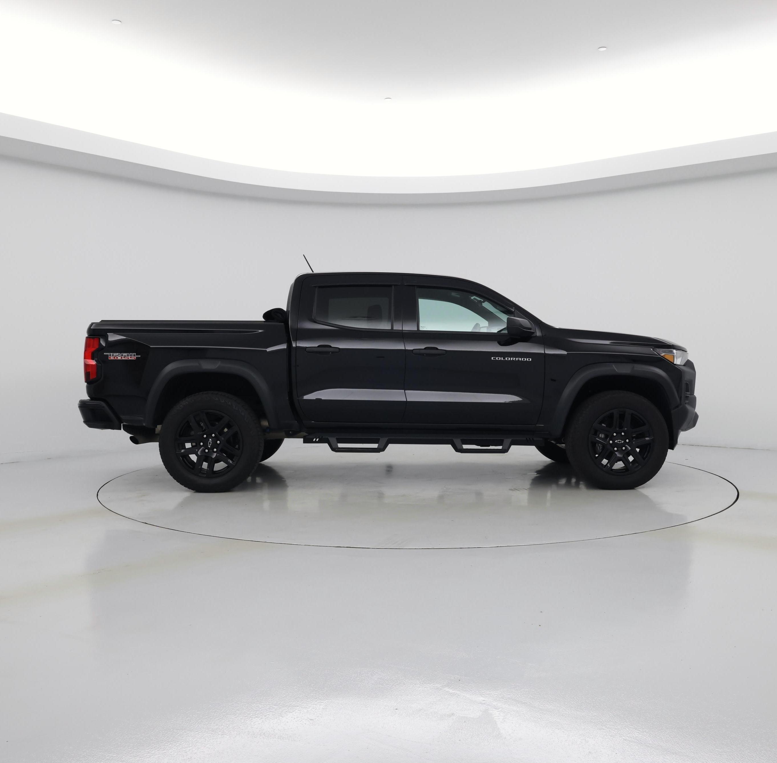 Thumbnail: 2024 Chevrolet Colorado - 7