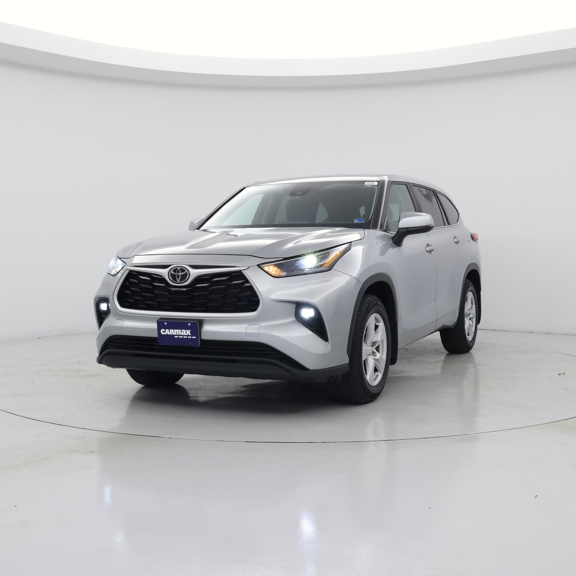 Thumbnail: 2023 Toyota Highlander - 4