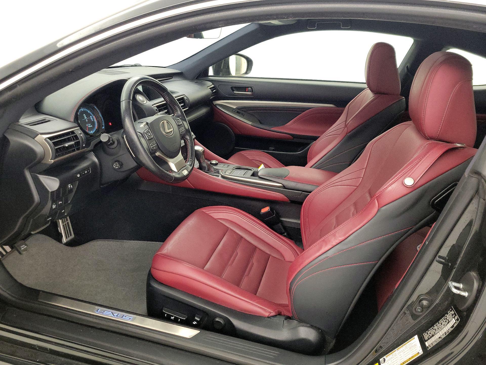 Thumbnail: 2017 Lexus RC - 11