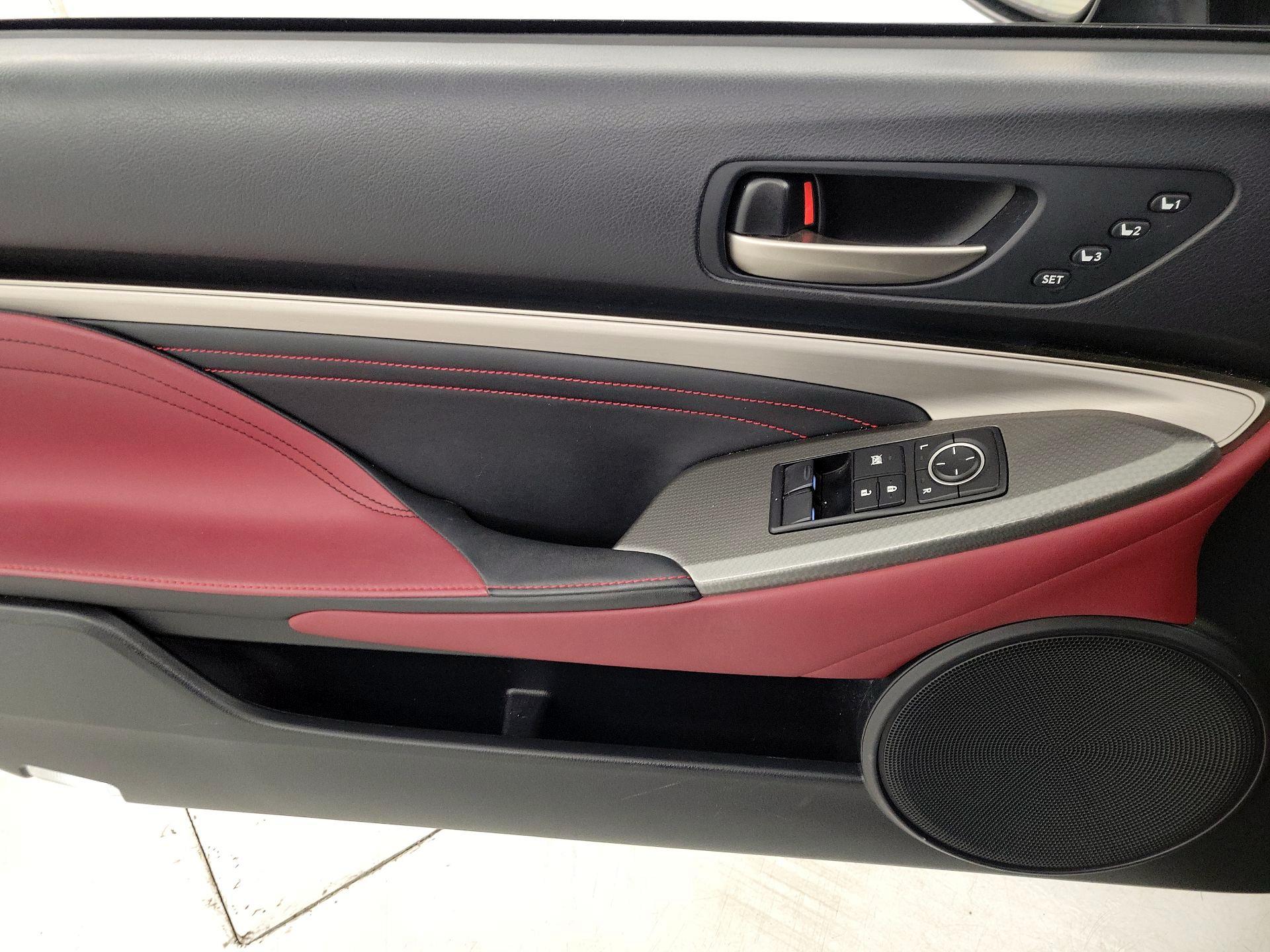 Thumbnail: 2017 Lexus RC - 12