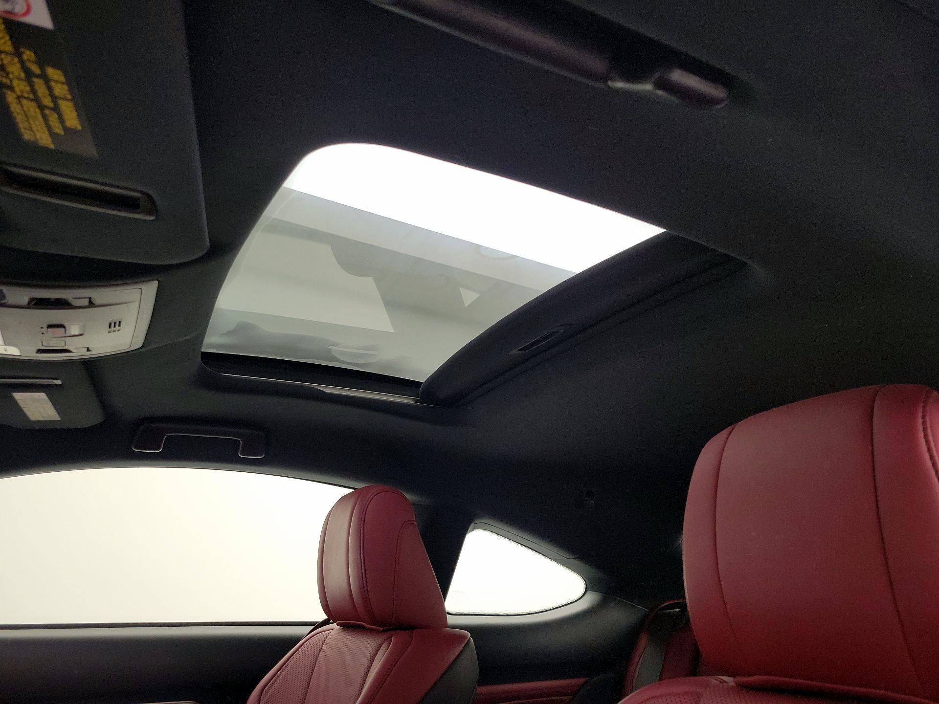 Thumbnail: 2017 Lexus RC - 20