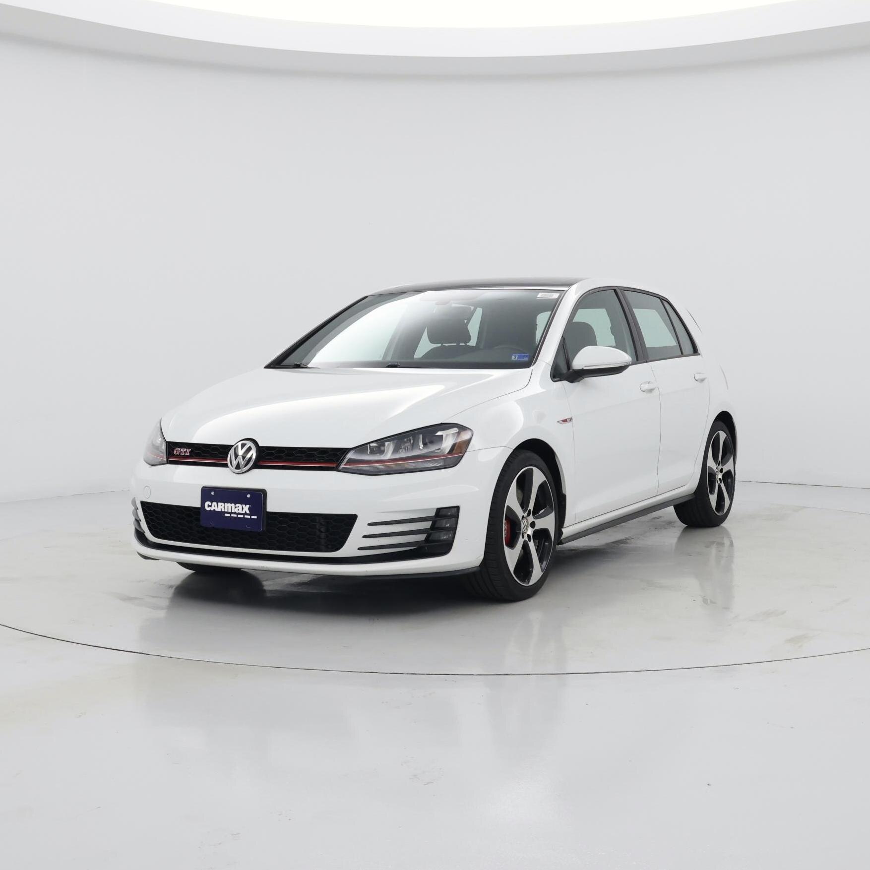 Thumbnail: 2017 Volkswagen Golf - 4