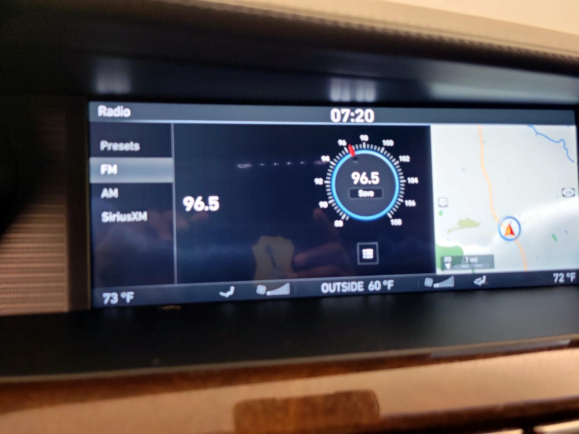 Thumbnail: 2019 Genesis G90 - 16