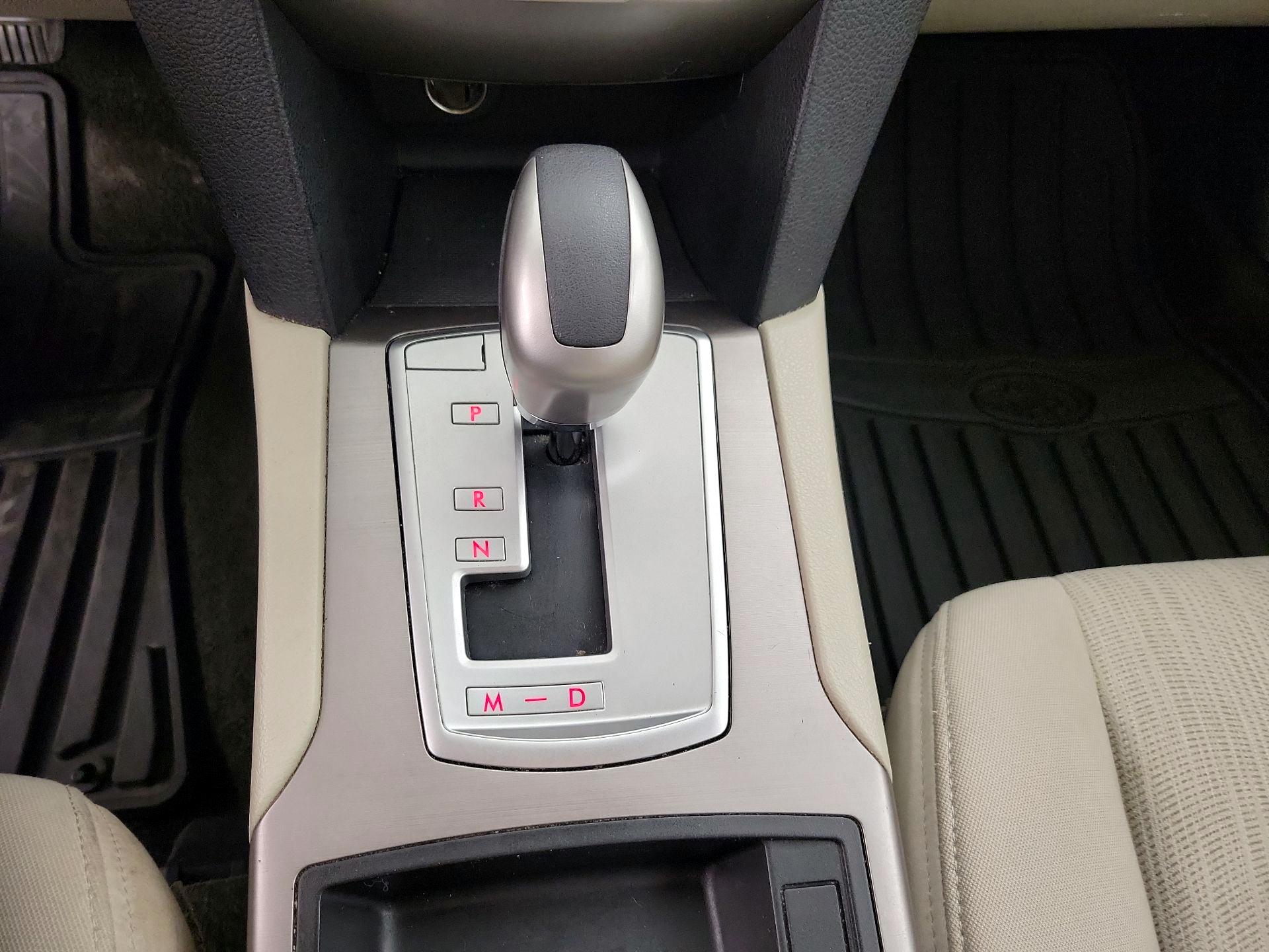 Thumbnail: 2014 Subaru Outback - 16