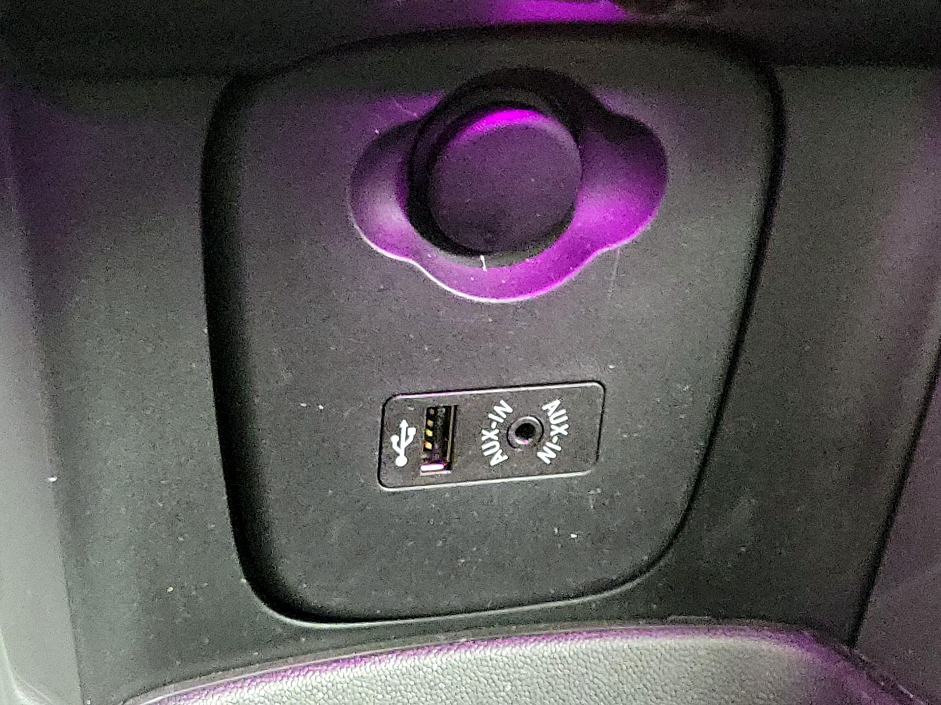 Thumbnail: 2017 MINI Cooper Hardtop - 17