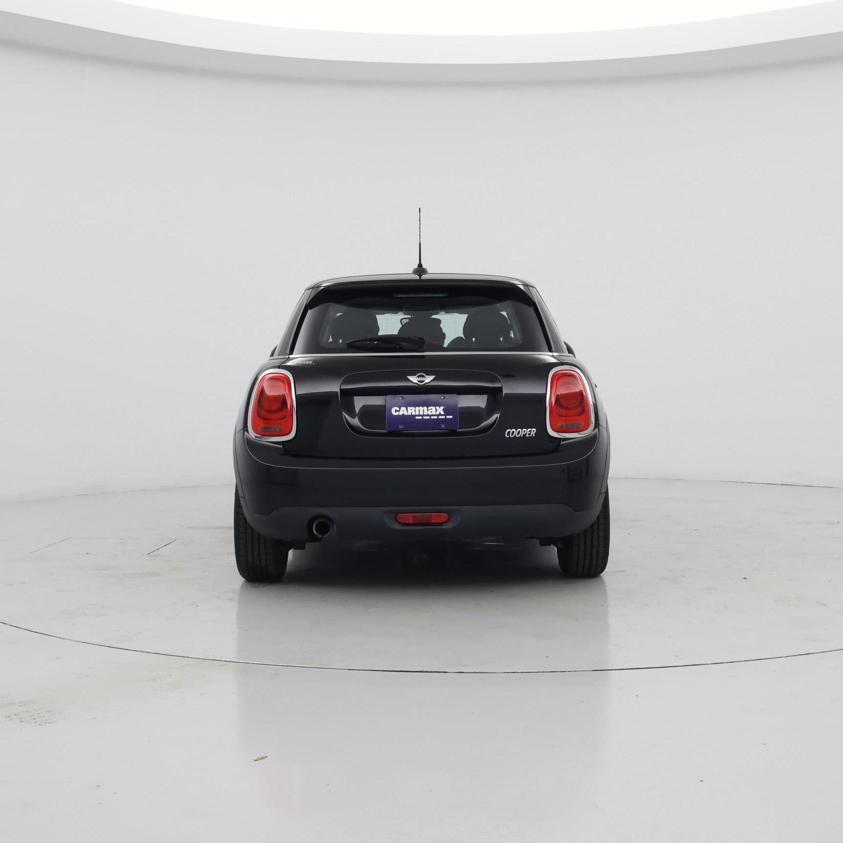 Thumbnail: 2017 MINI Cooper Hardtop - 6