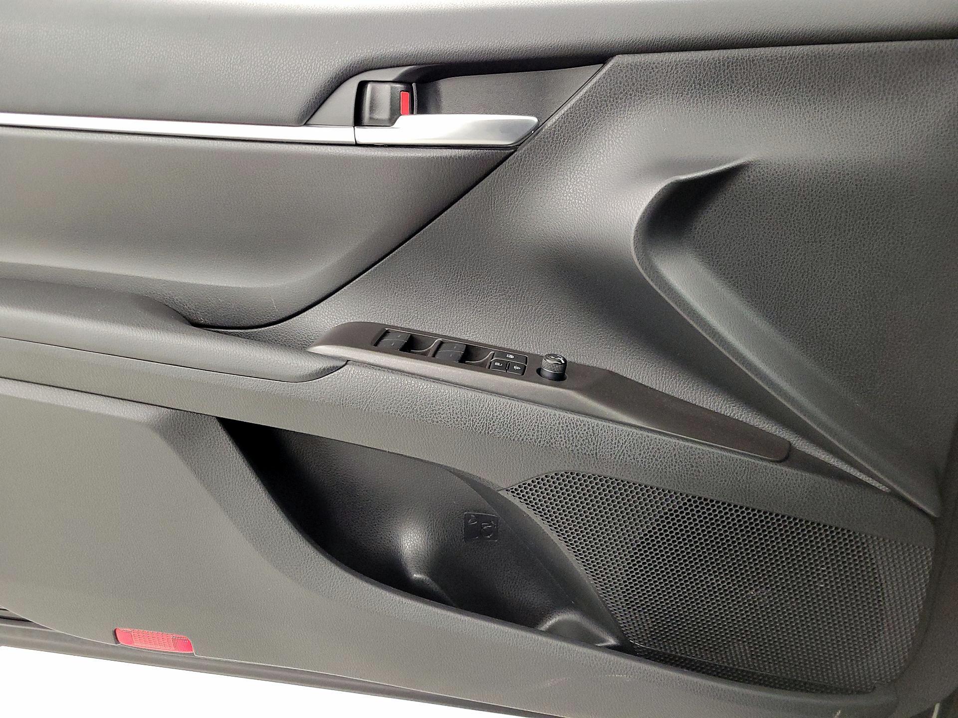 Thumbnail: 2024 Toyota Camry - 12