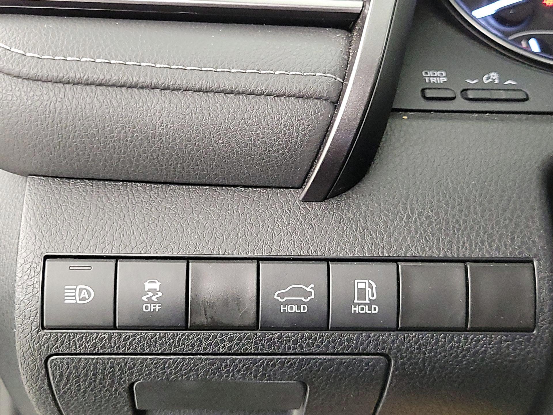 Thumbnail: 2024 Toyota Camry - 13