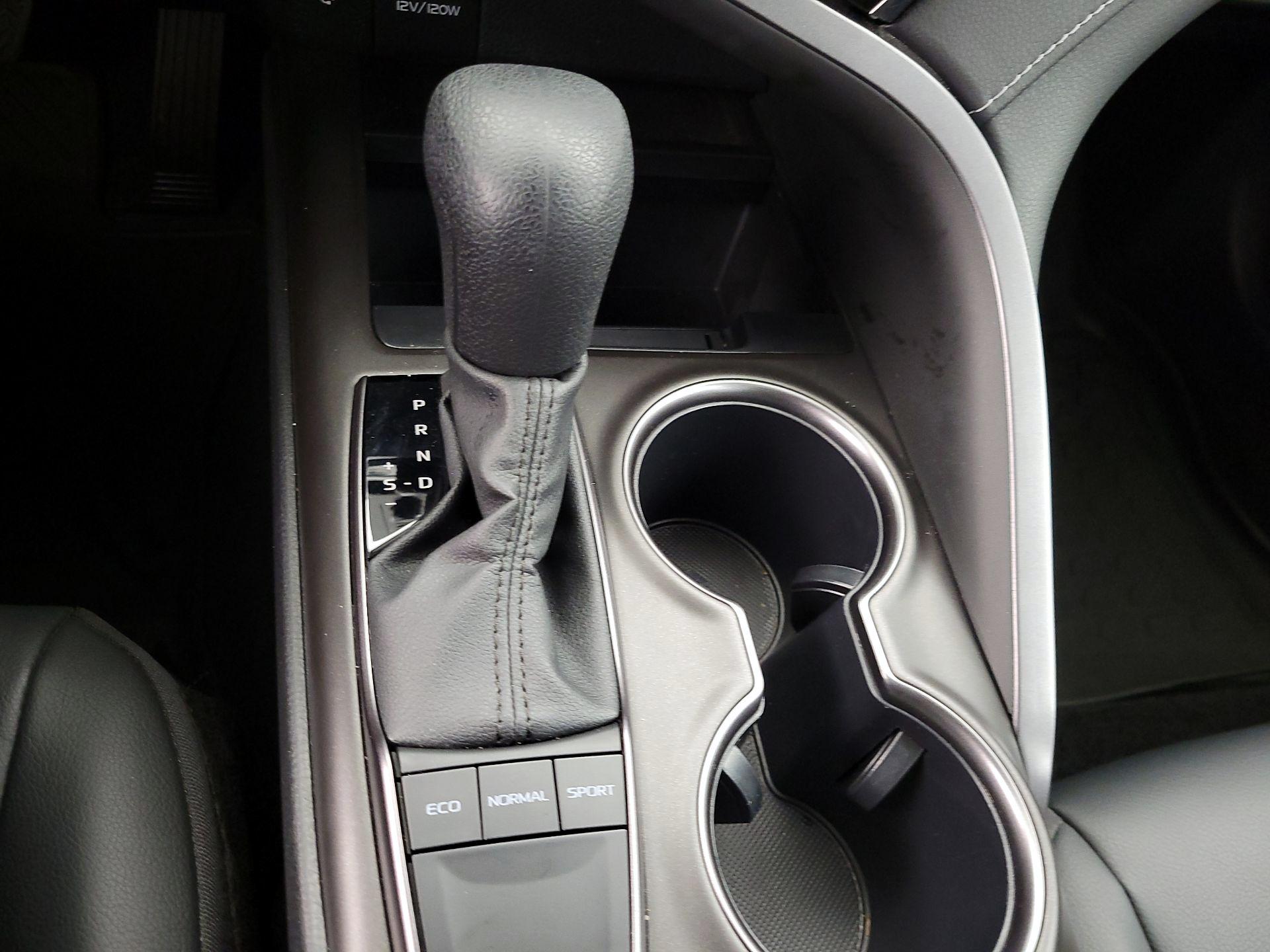 Thumbnail: 2024 Toyota Camry - 17