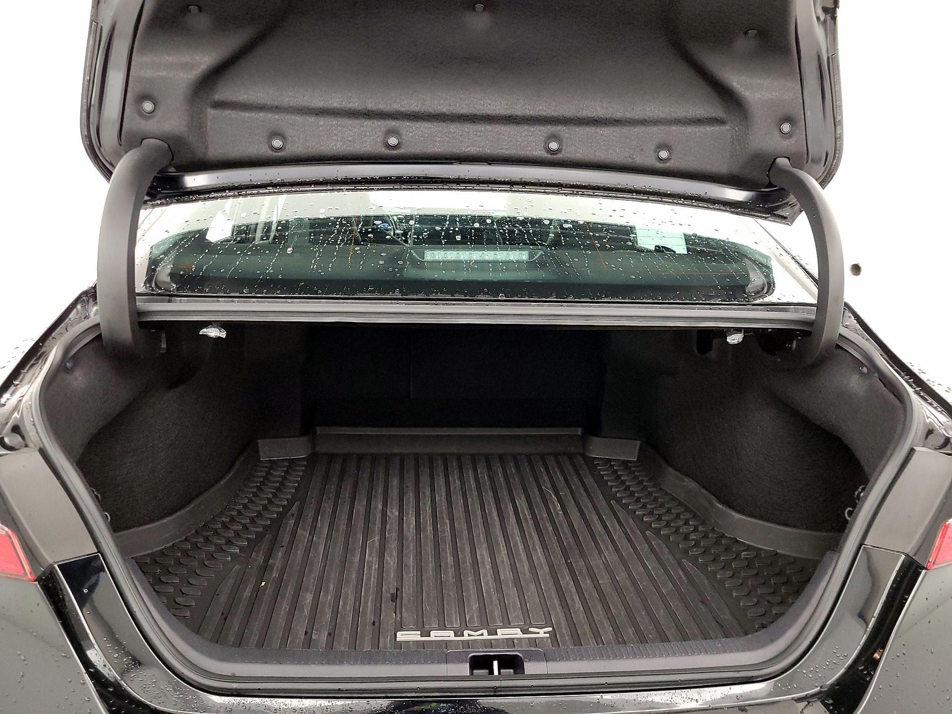 Thumbnail: 2024 Toyota Camry - 20