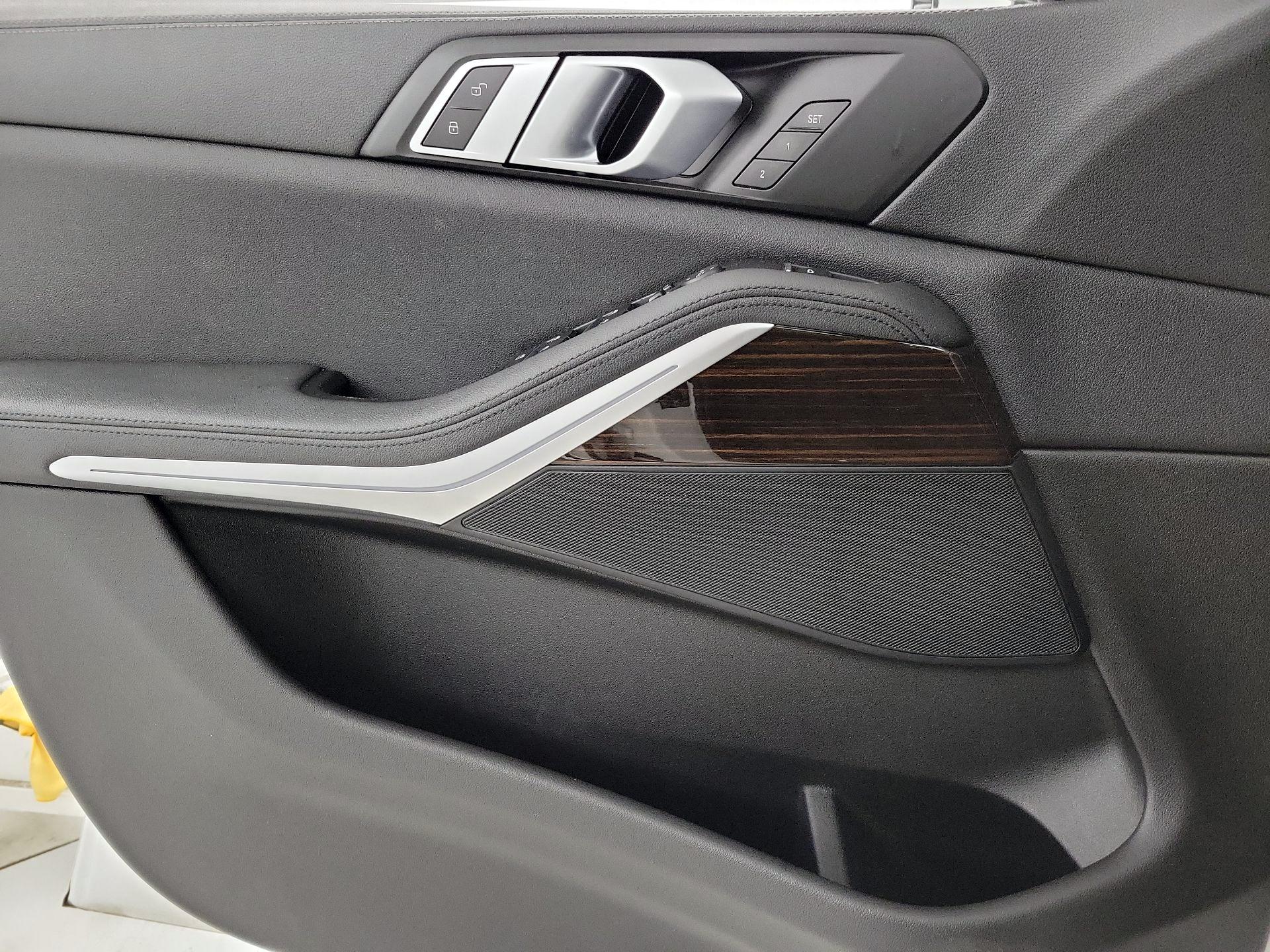 Thumbnail: 2020 BMW X5 - 12