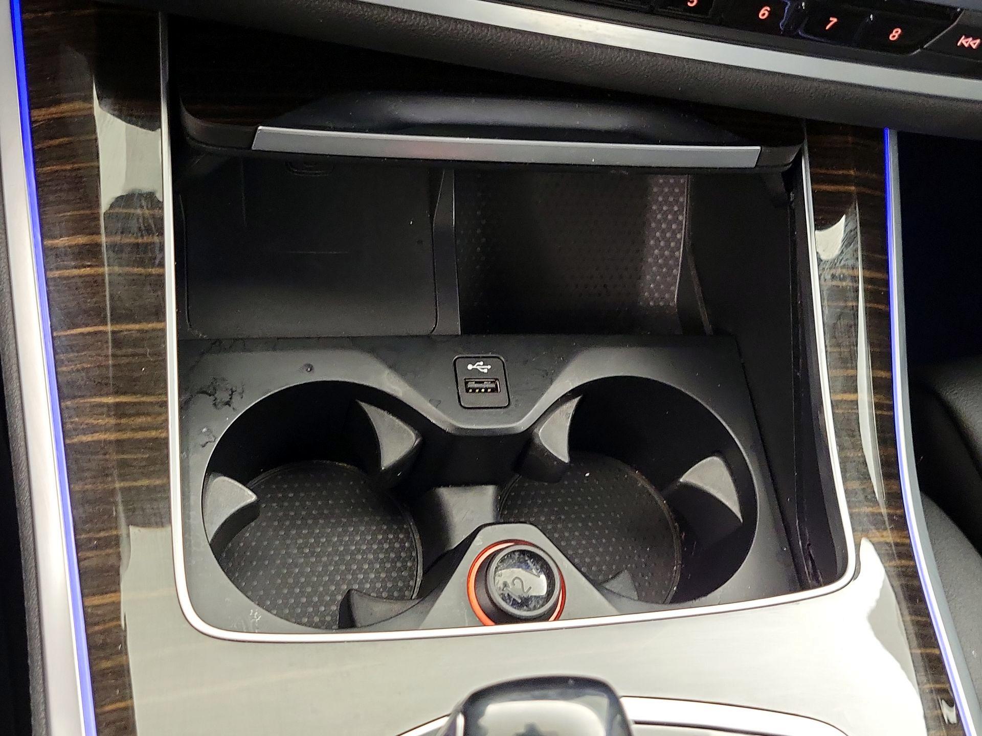 Thumbnail: 2020 BMW X5 - 19