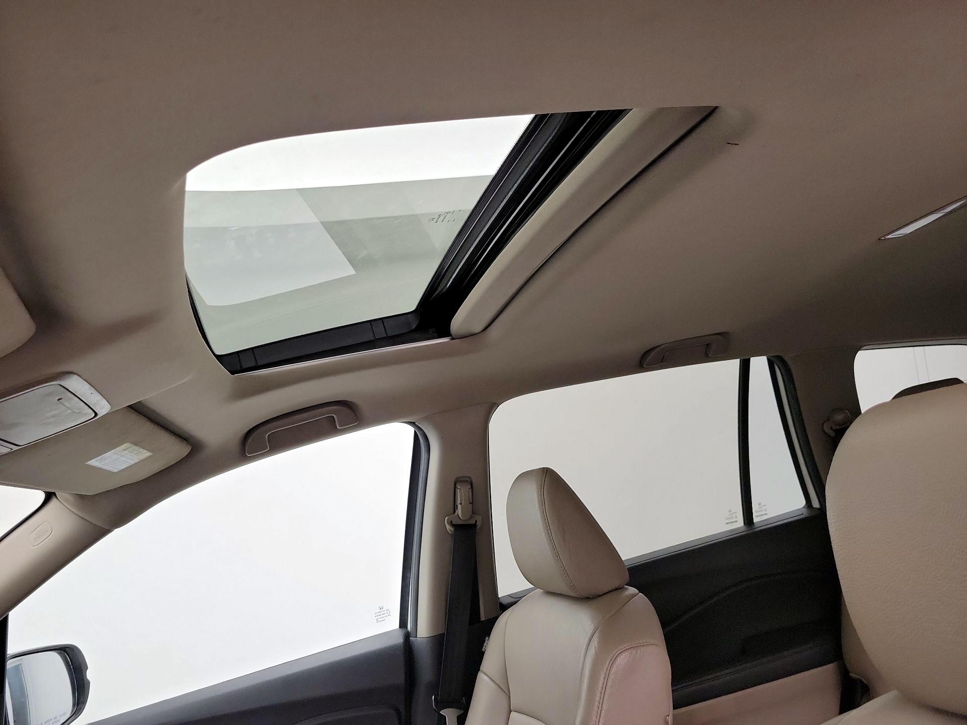 Thumbnail: 2016 Honda Pilot - 20