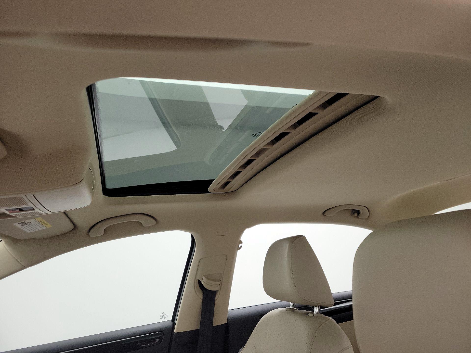 Thumbnail: 2017 Volkswagen Jetta - 19