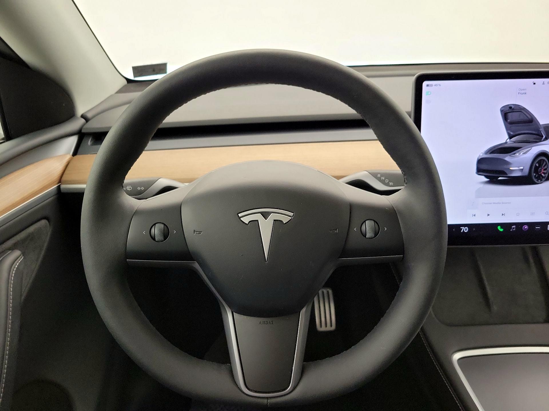 Thumbnail: 2024 Tesla Model Y - 10