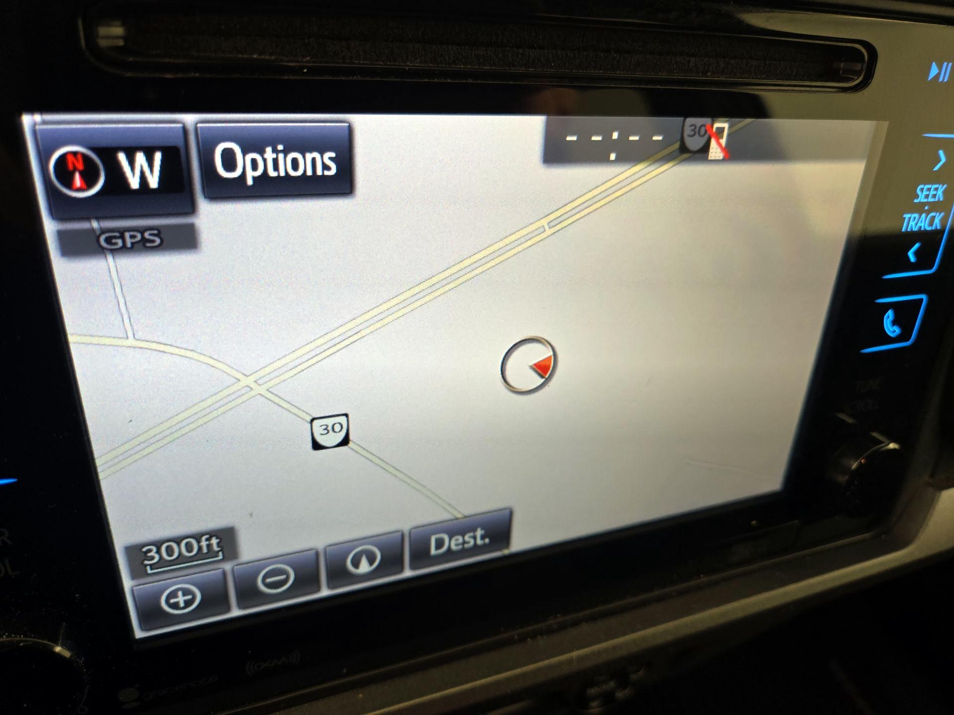 Thumbnail: 2017 Toyota Tacoma - 14